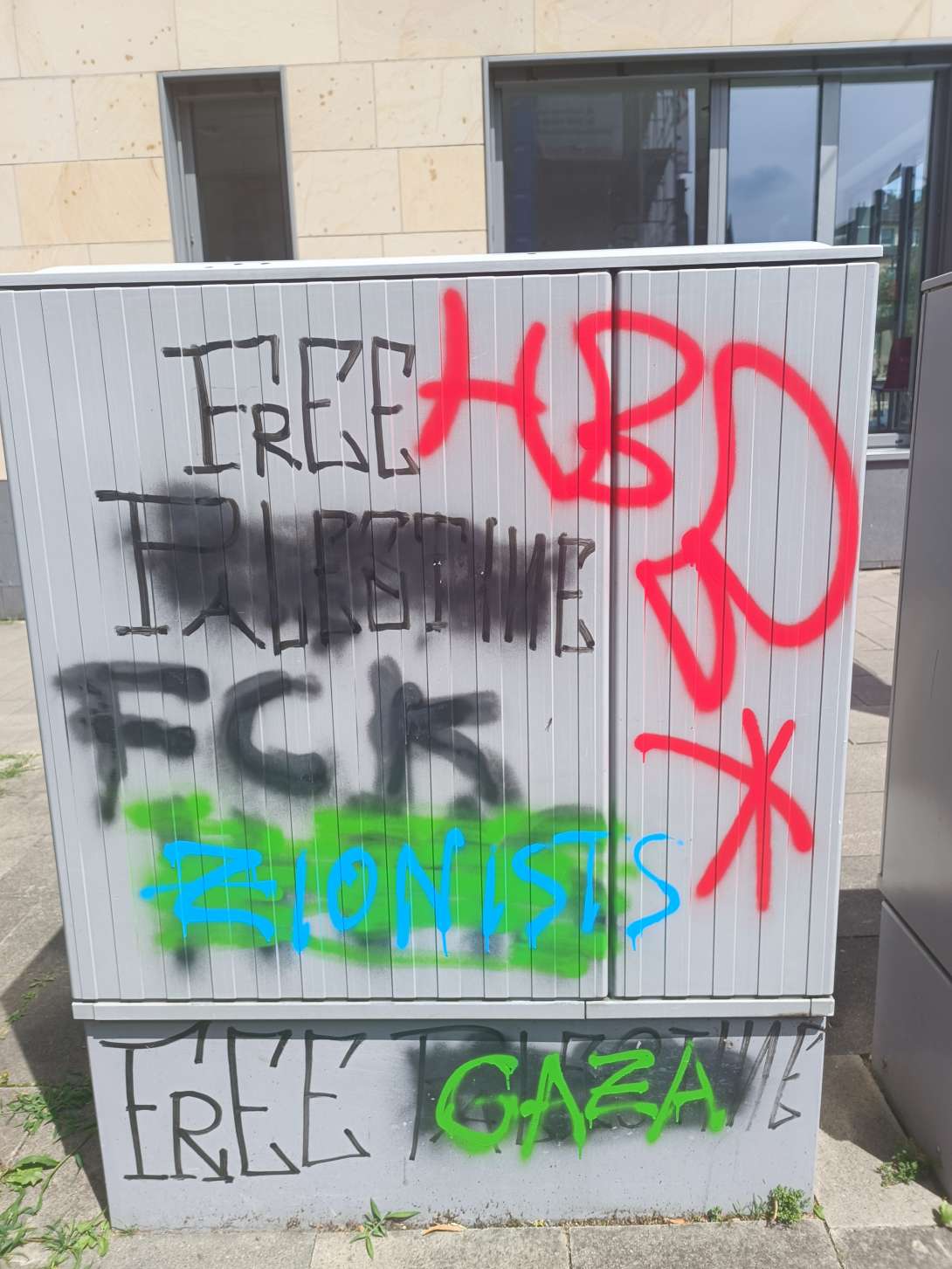 Bild zu gemeldetem Anliegen vom *2025-07-18 13:34:17