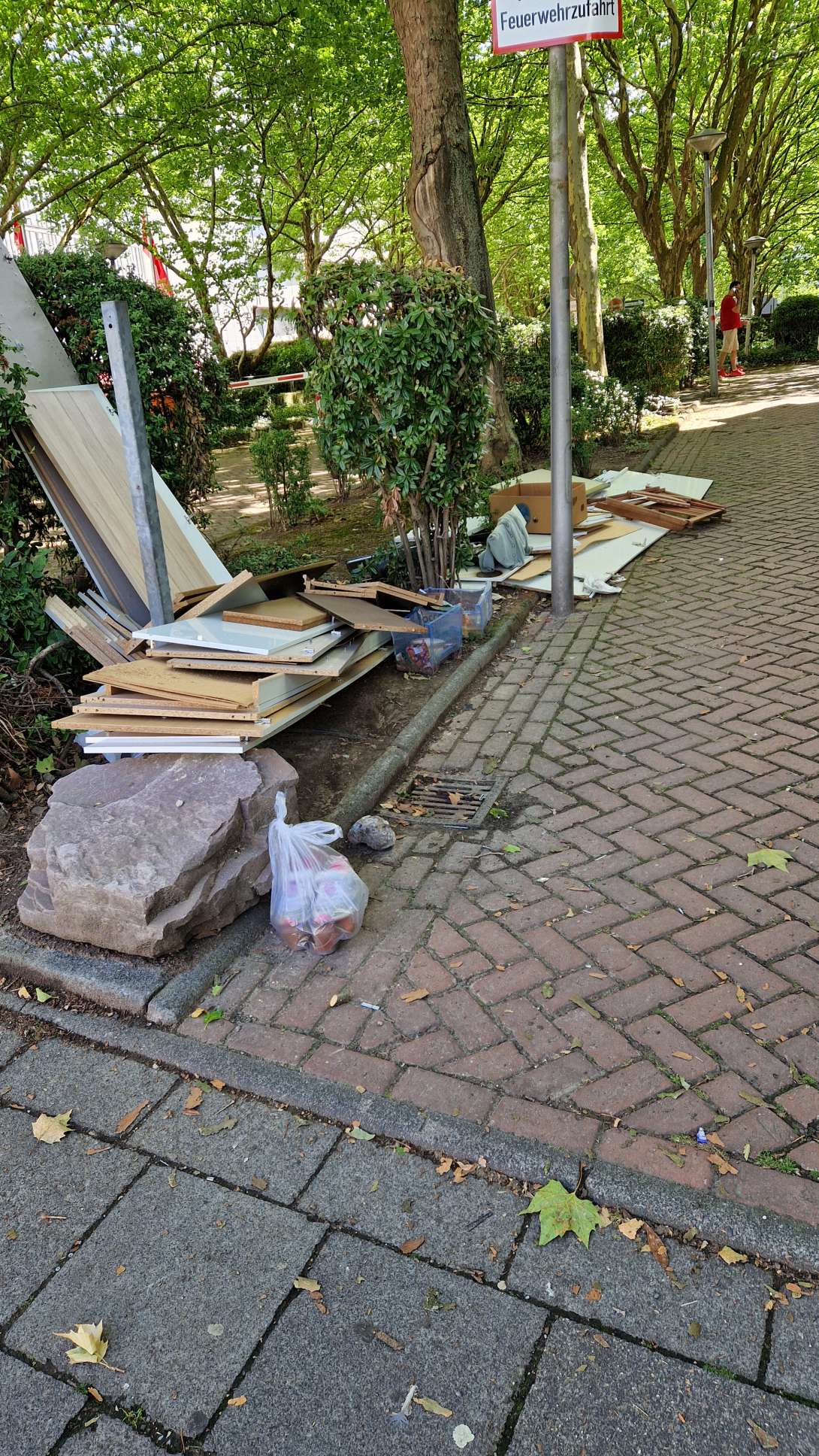 Bild zu gemeldetem Anliegen vom *2025-07-23 12:03:32