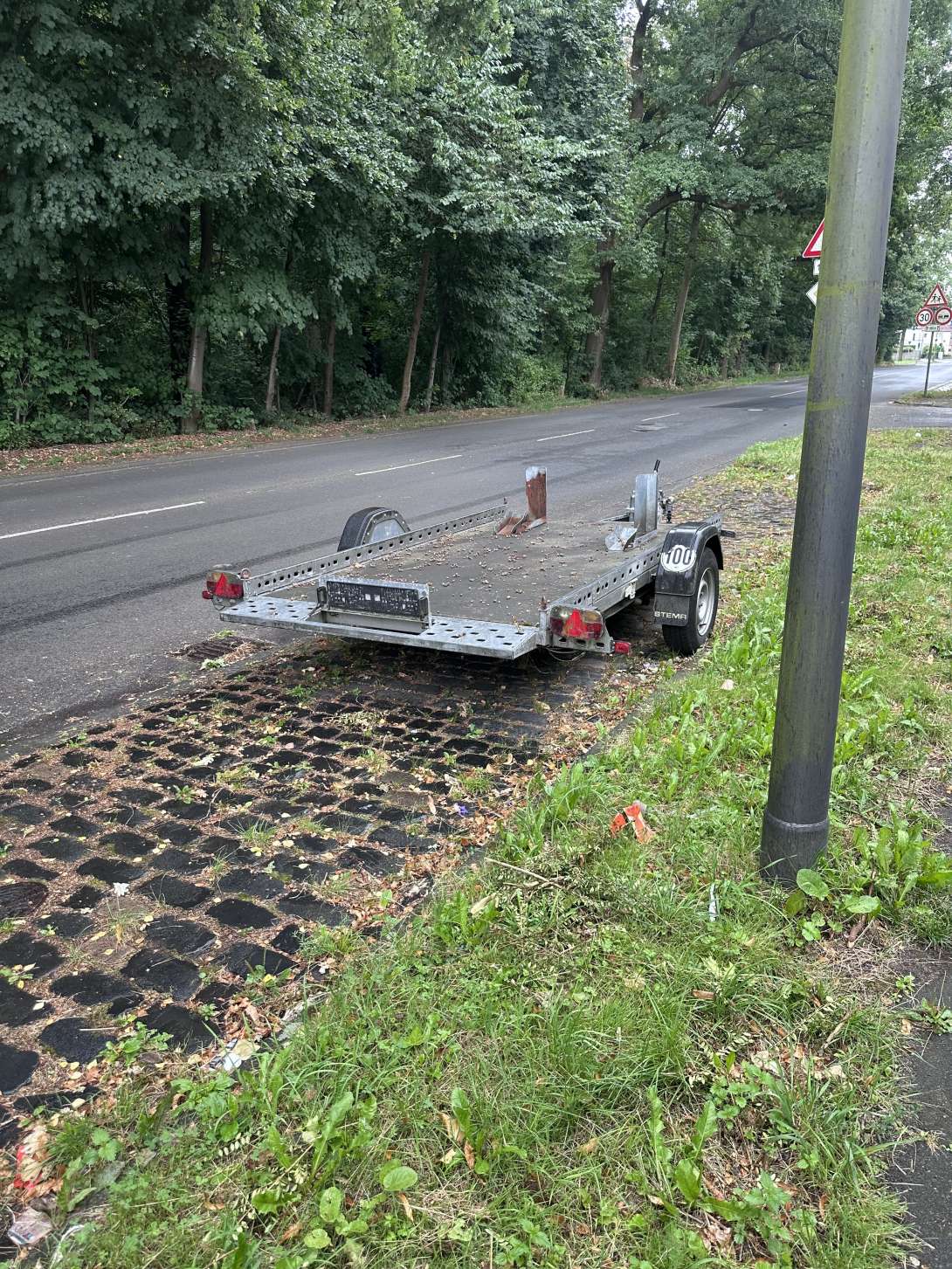 Bild zu gemeldetem Anliegen vom *2025-07-22 18:12:13