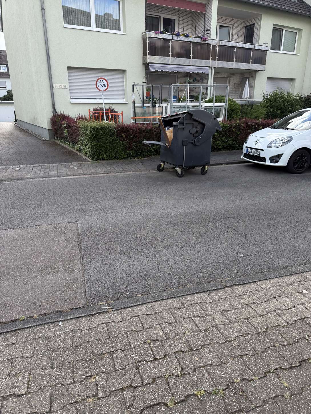 Bild zu gemeldetem Anliegen vom *2025-07-17 15:28:33