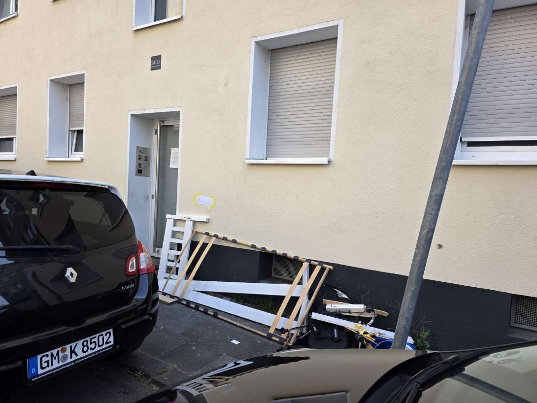 Bild zu gemeldetem Anliegen vom *2025-08-15 12:40:10