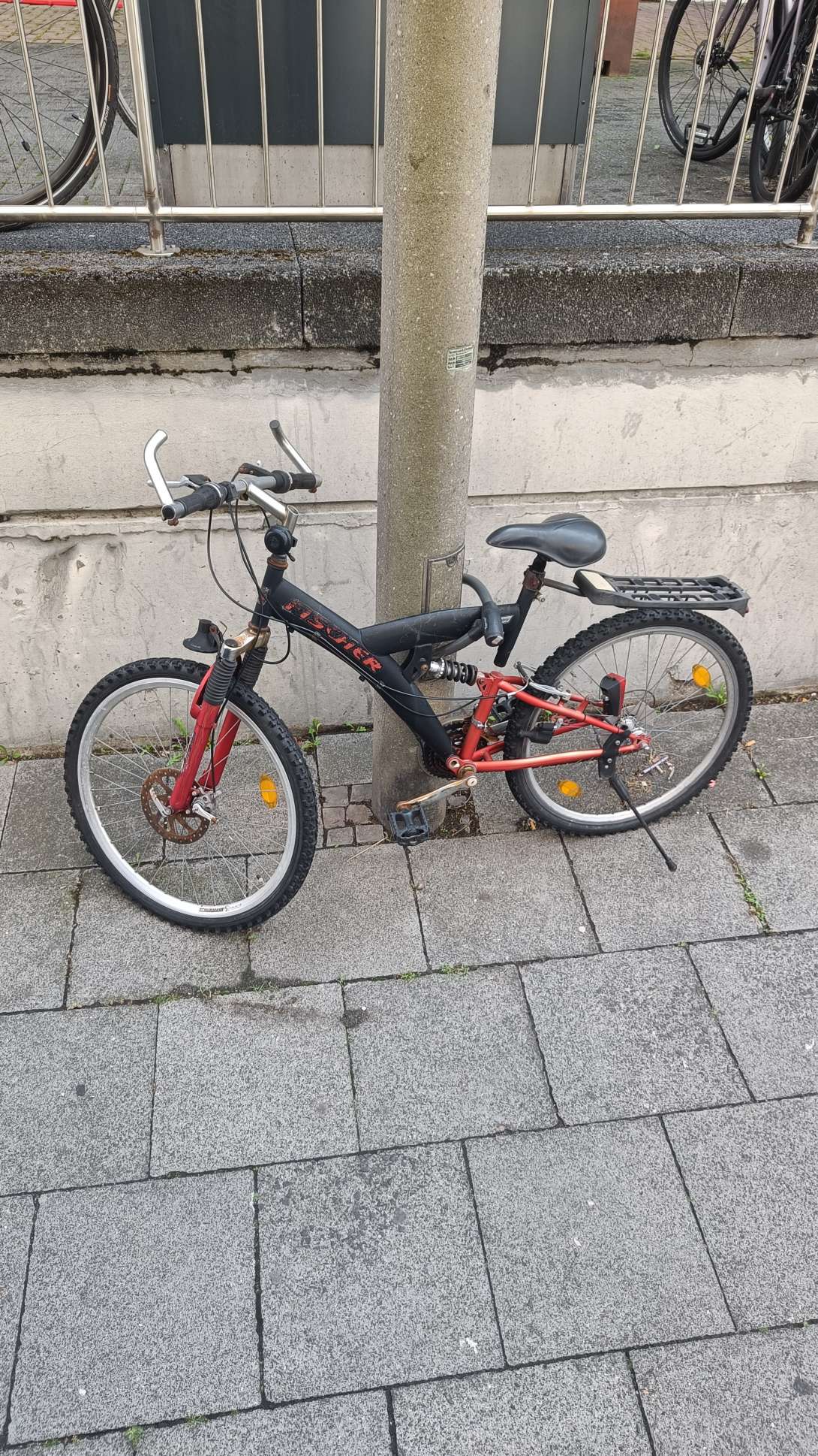 Bild zu gemeldetem Anliegen vom *2025-08-01 18:28:15