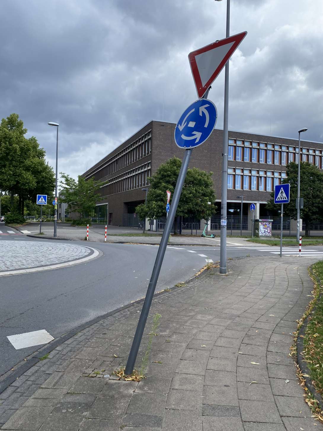 Bild zu gemeldetem Anliegen vom *2025-08-06 00:00:25