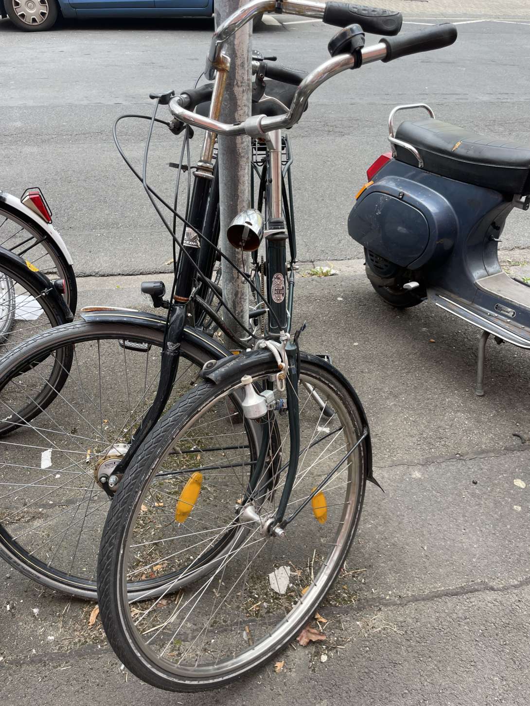 Beide Räder seit langem nicht bewegt, bitte entfernen 