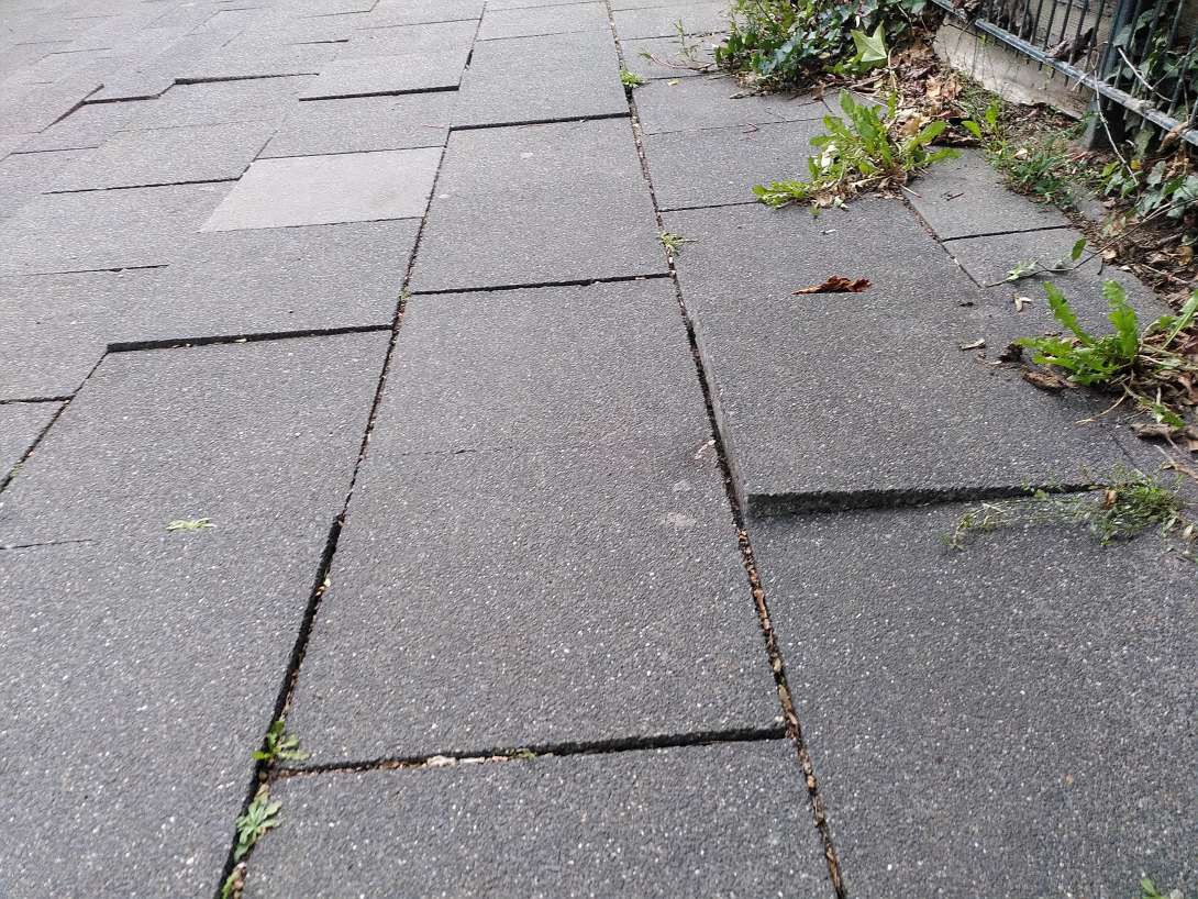 Bild zu gemeldetem Anliegen vom *2025-09-17 18:57:16