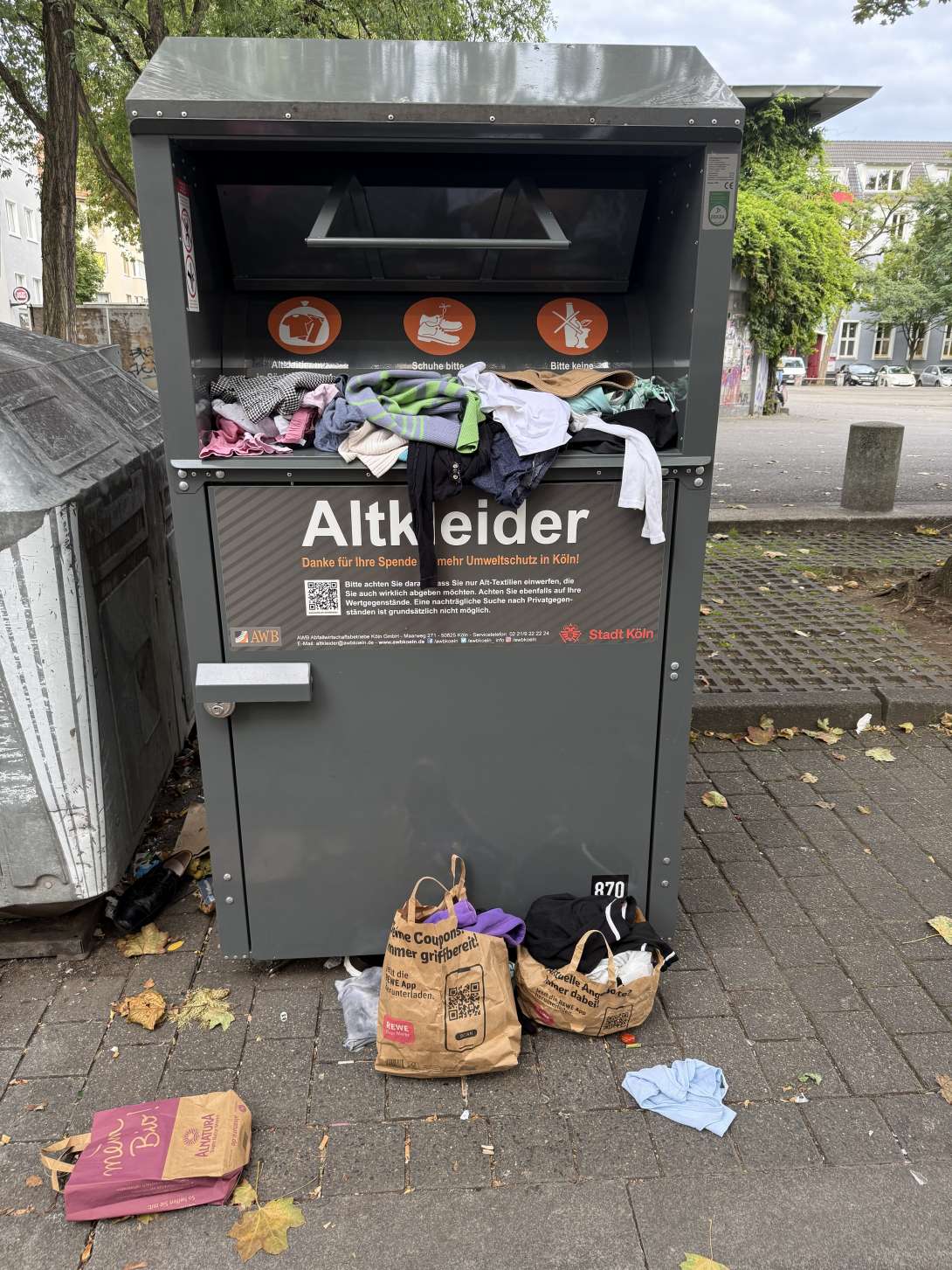 Bild zu gemeldetem Anliegen vom *2025-09-22 17:39:17