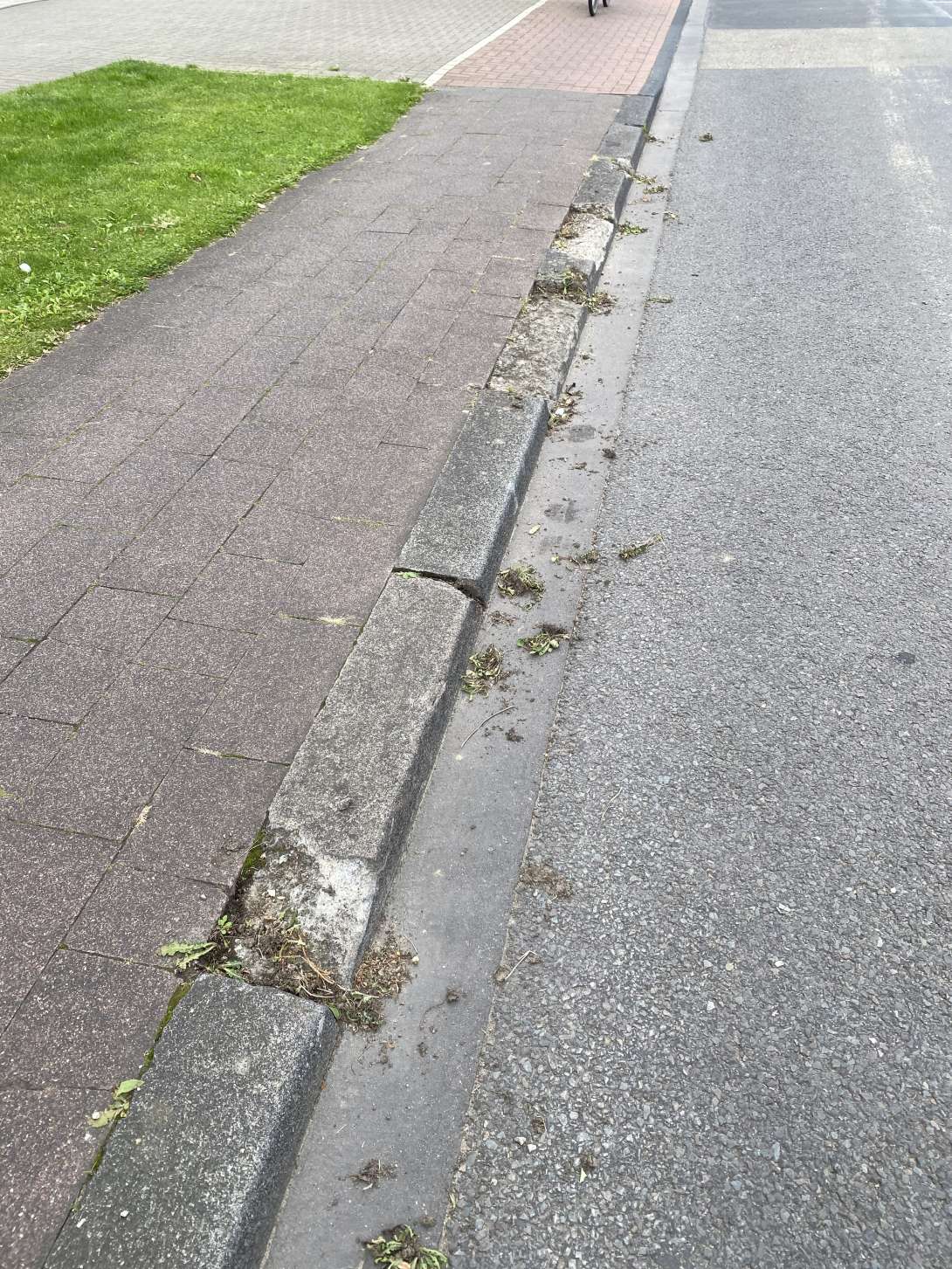 Bild zu gemeldetem Anliegen vom *2025-09-17 13:47:24