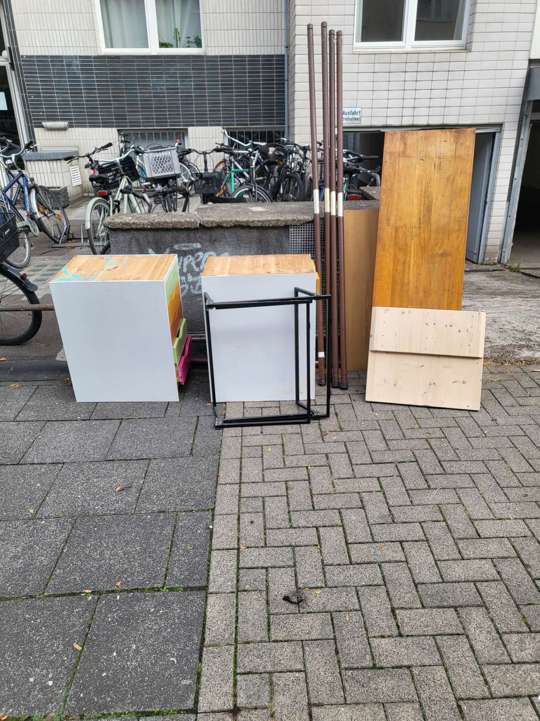 Bild zu gemeldetem Anliegen vom *2025-10-20 15:11:03