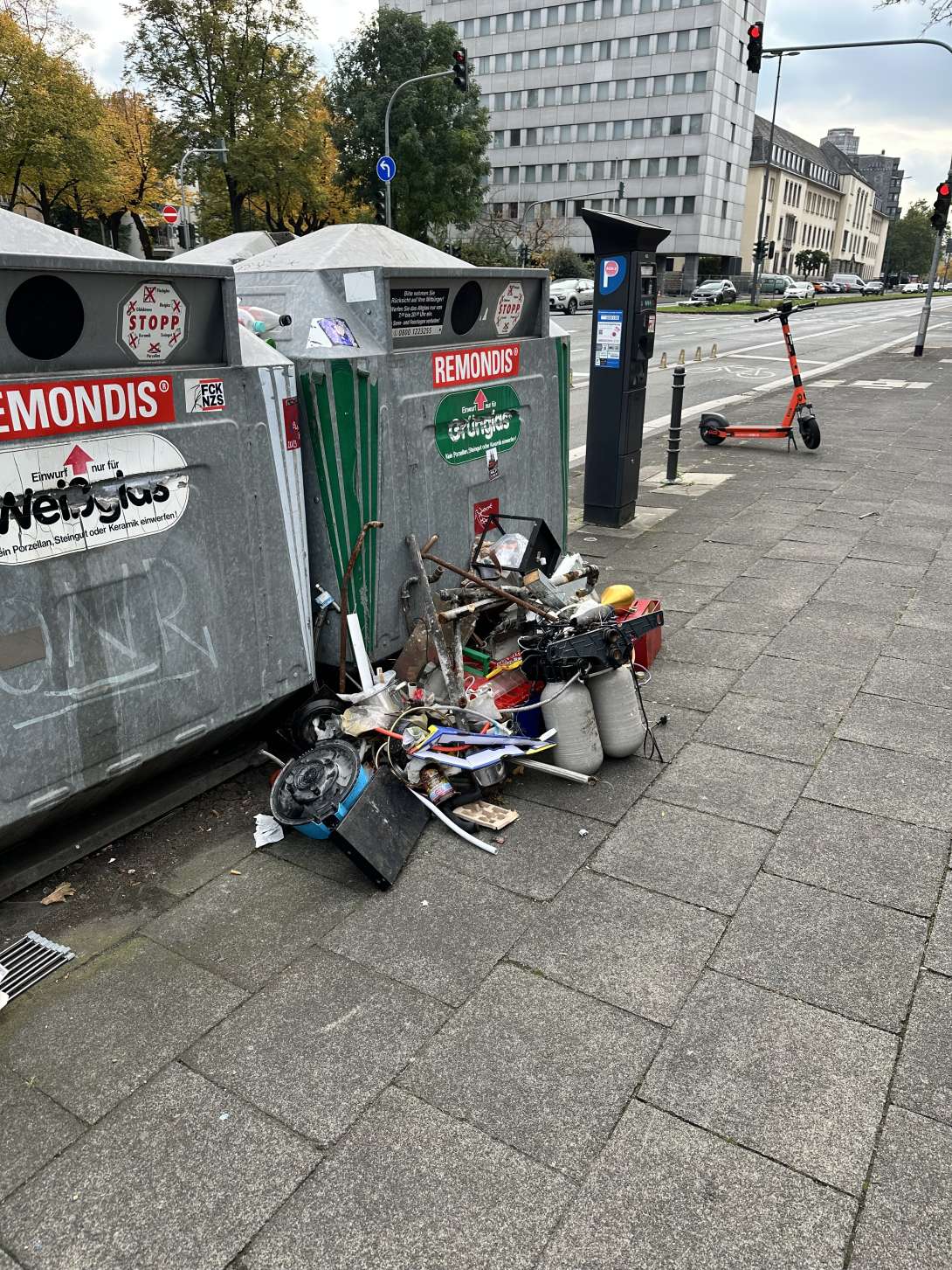 Bild zu gemeldetem Anliegen vom *2025-10-12 15:17:50