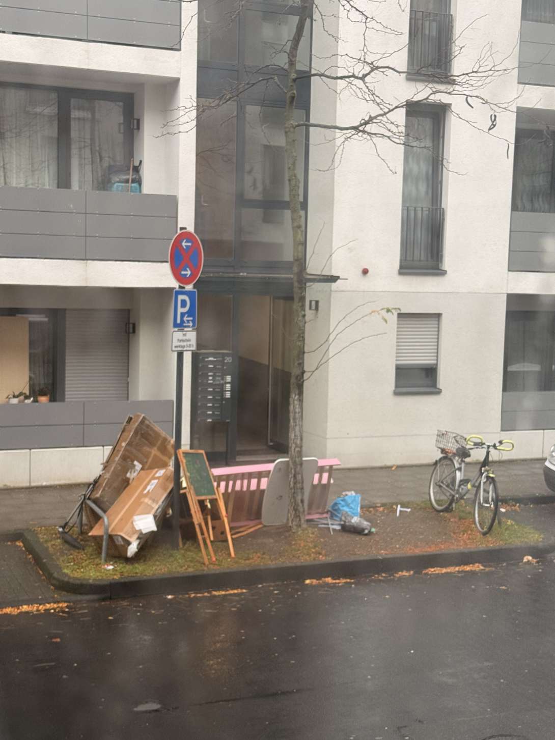 Bild zu gemeldetem Anliegen vom *2025-10-20 14:31:39