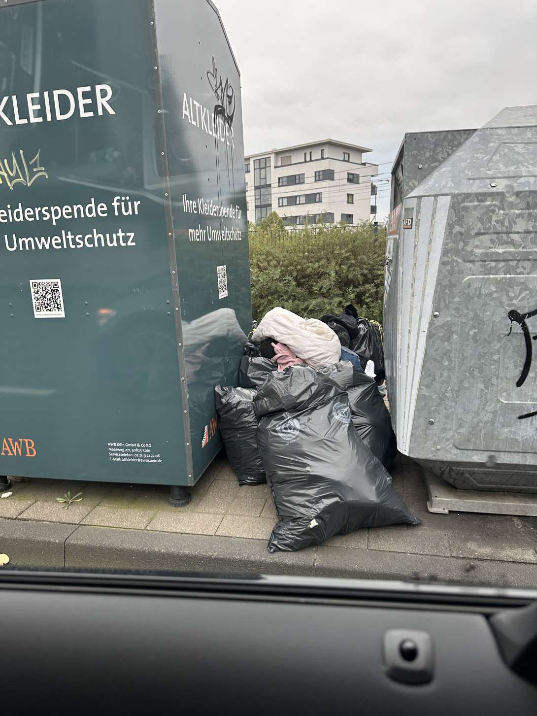 Bild zu gemeldetem Anliegen vom *2025-10-11 15:32:29