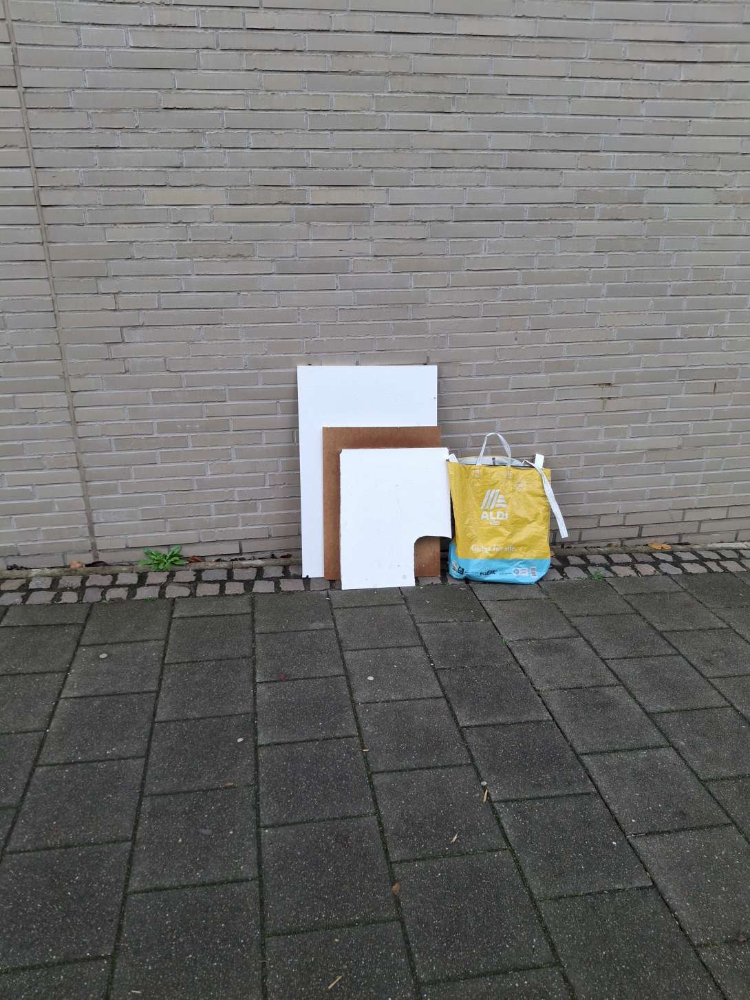 Bild zu gemeldetem Anliegen vom *2025-11-17 14:46:28