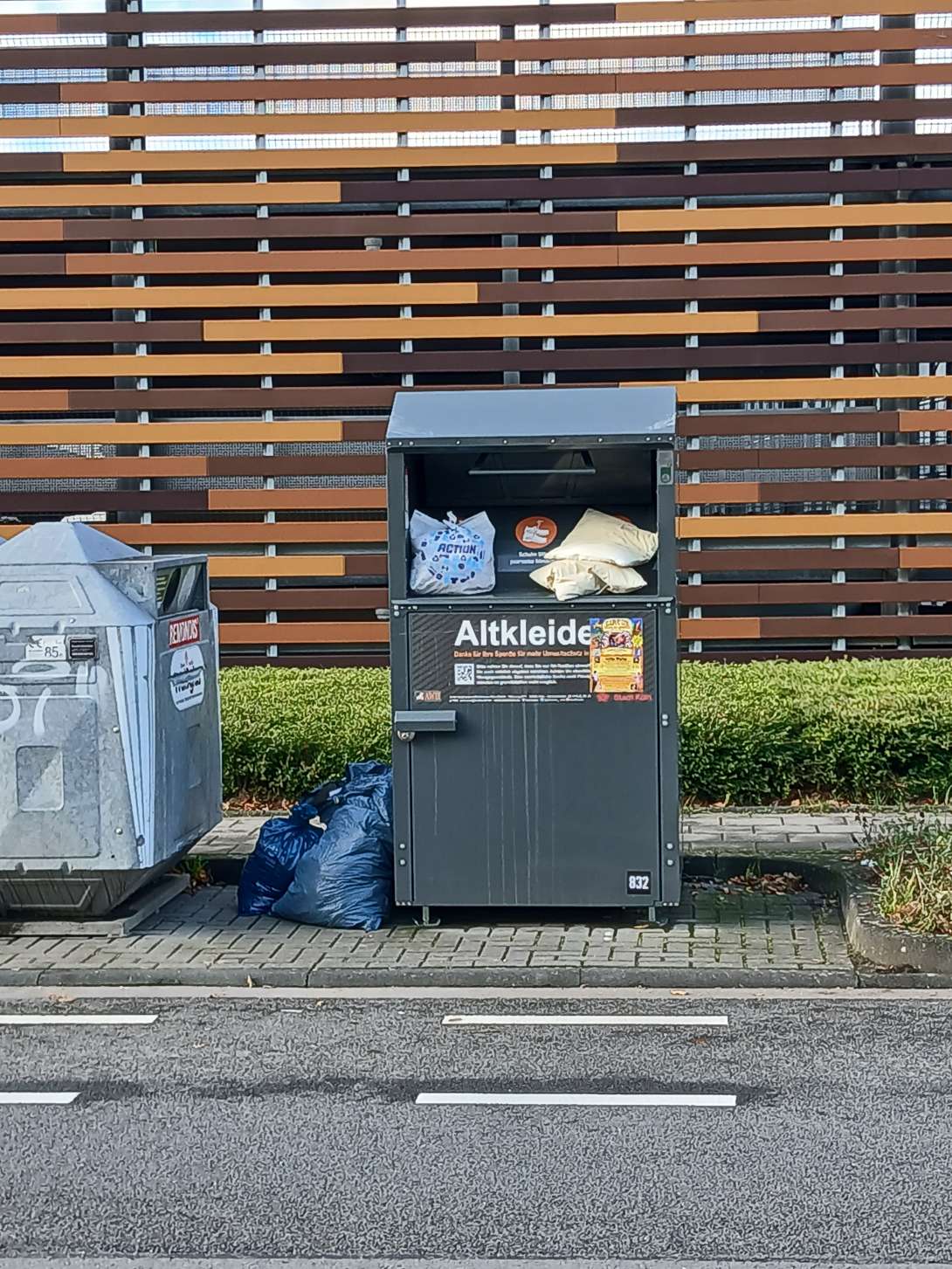 Bild zu gemeldetem Anliegen vom *2025-11-02 13:22:34