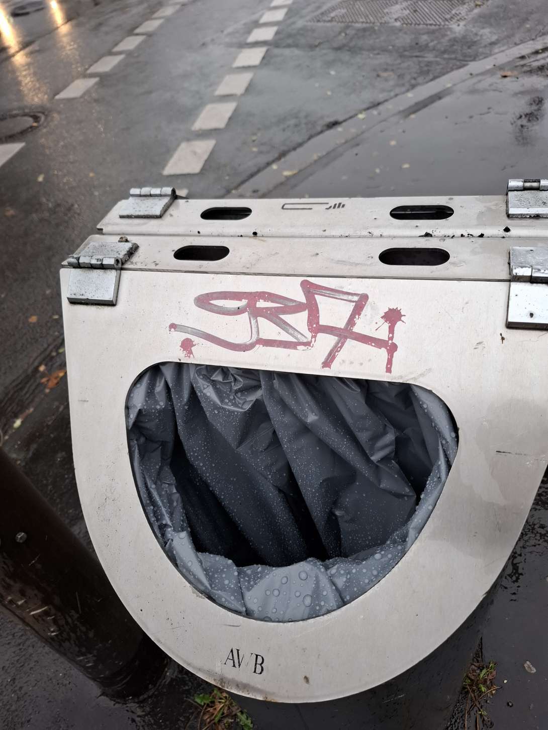 Bild zu gemeldetem Anliegen vom *2025-11-19 14:27:56