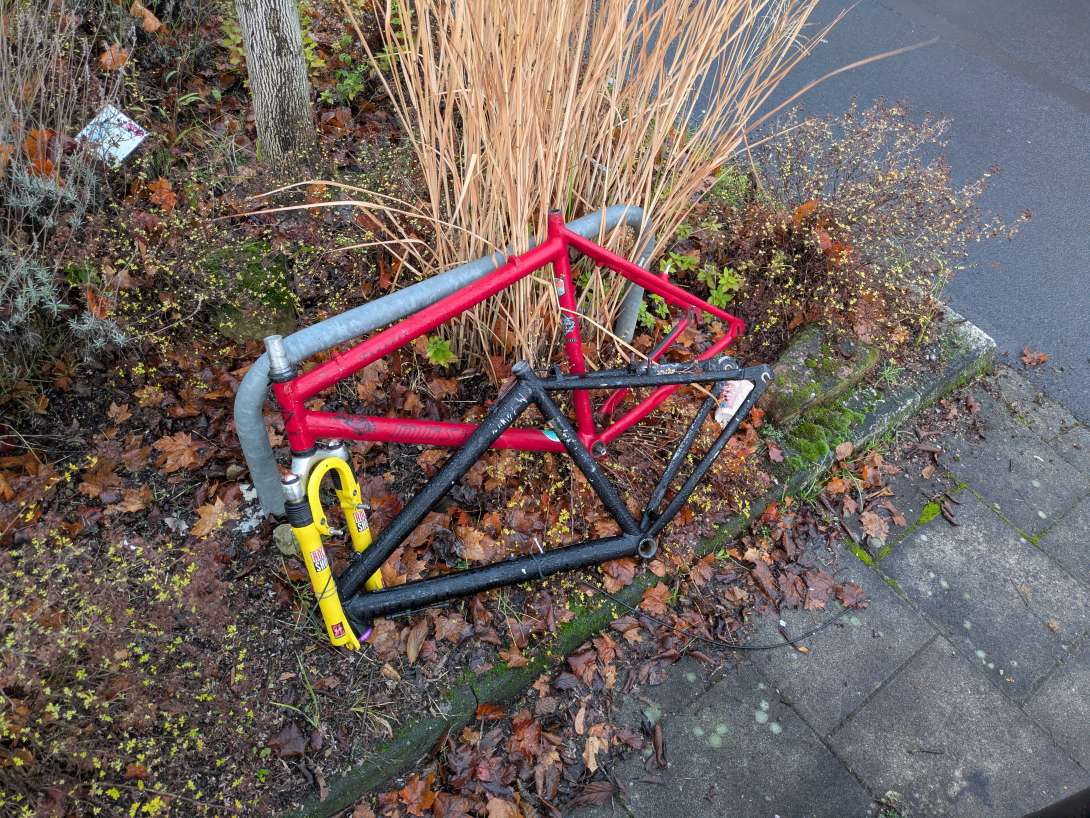 Bild zu gemeldetem Anliegen vom *2025-12-01 09:43:05