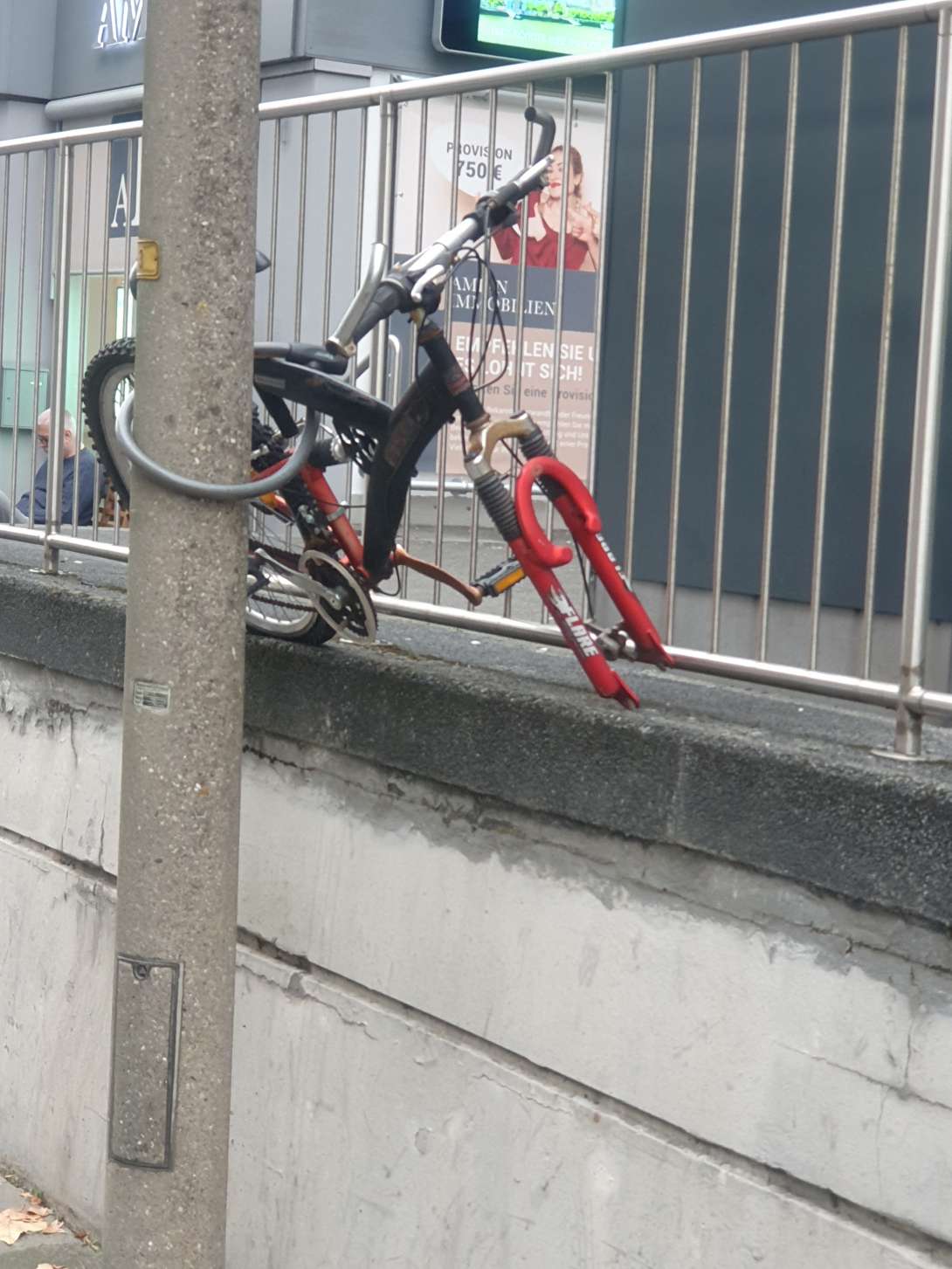 Bild zu gemeldetem Anliegen vom *2025-11-14 18:28:28