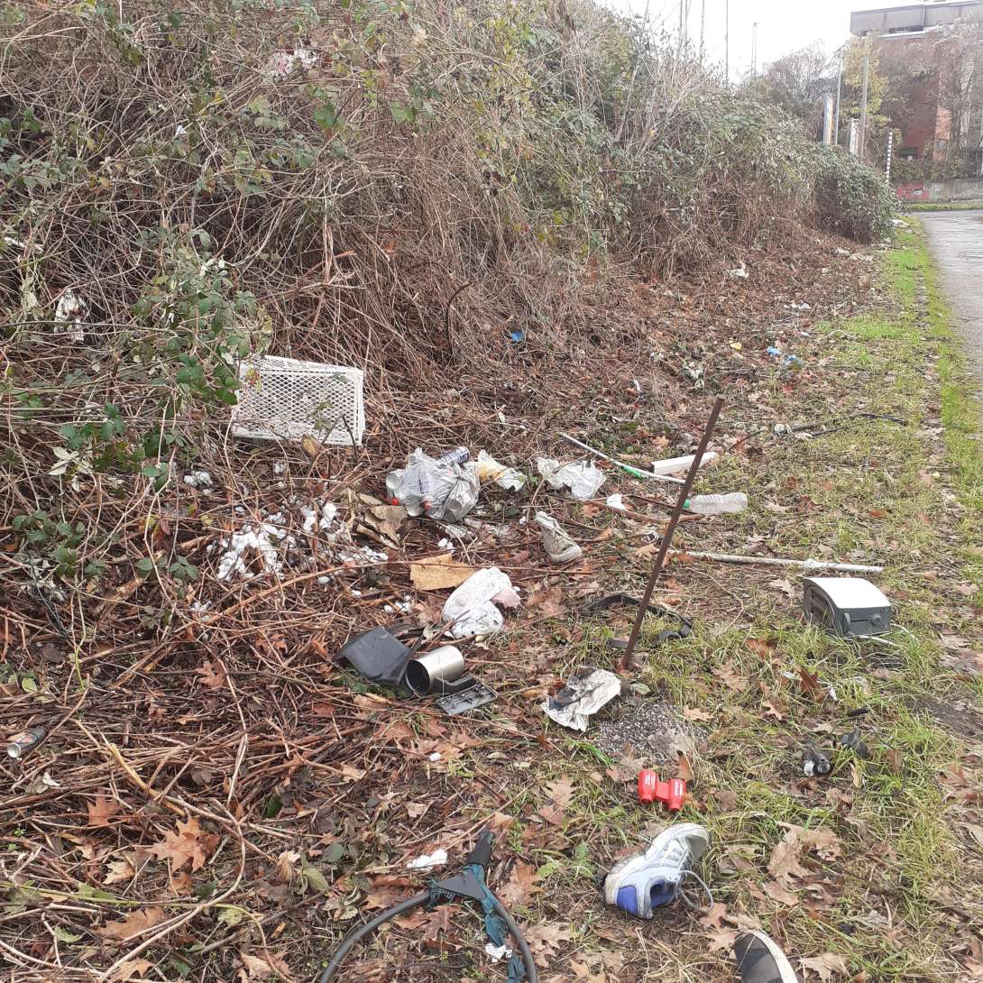 Bild zu gemeldetem Anliegen vom *2025-11-24 18:31:48