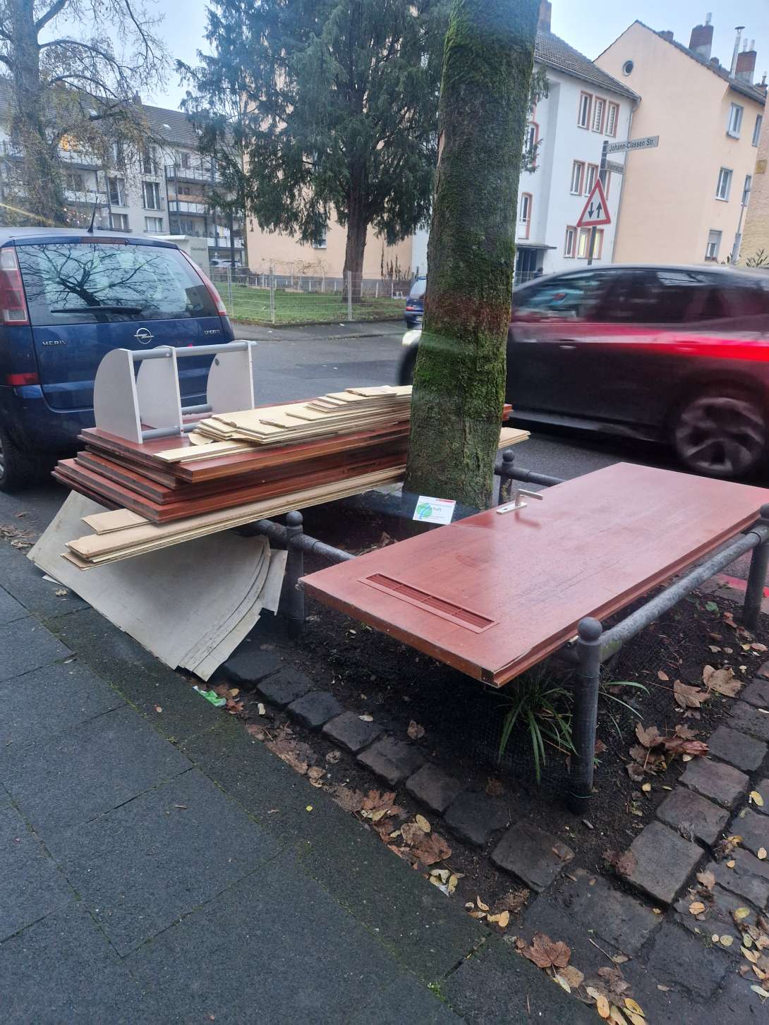 Bild zu gemeldetem Anliegen vom *2025-11-28 15:33:59