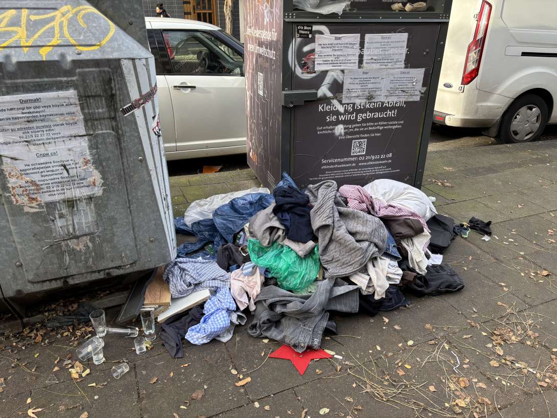 Bild zu gemeldetem Anliegen vom *2025-11-24 13:13:46