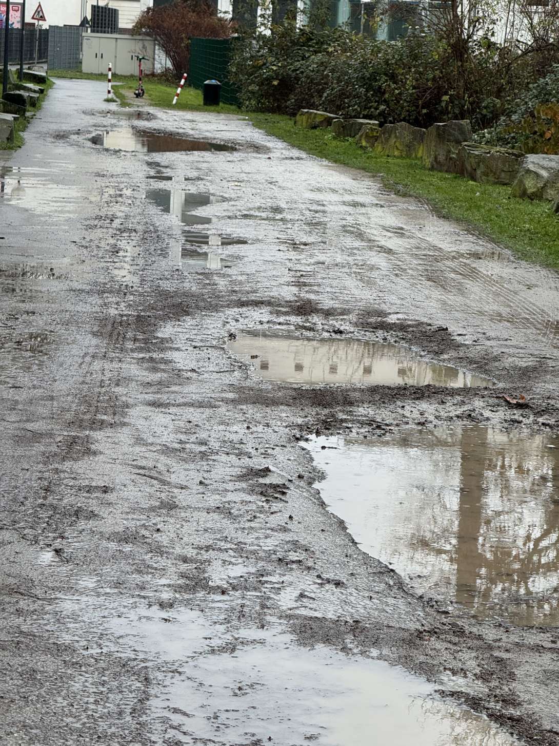 Bild zu gemeldetem Anliegen vom *2025-11-28 10:21:51