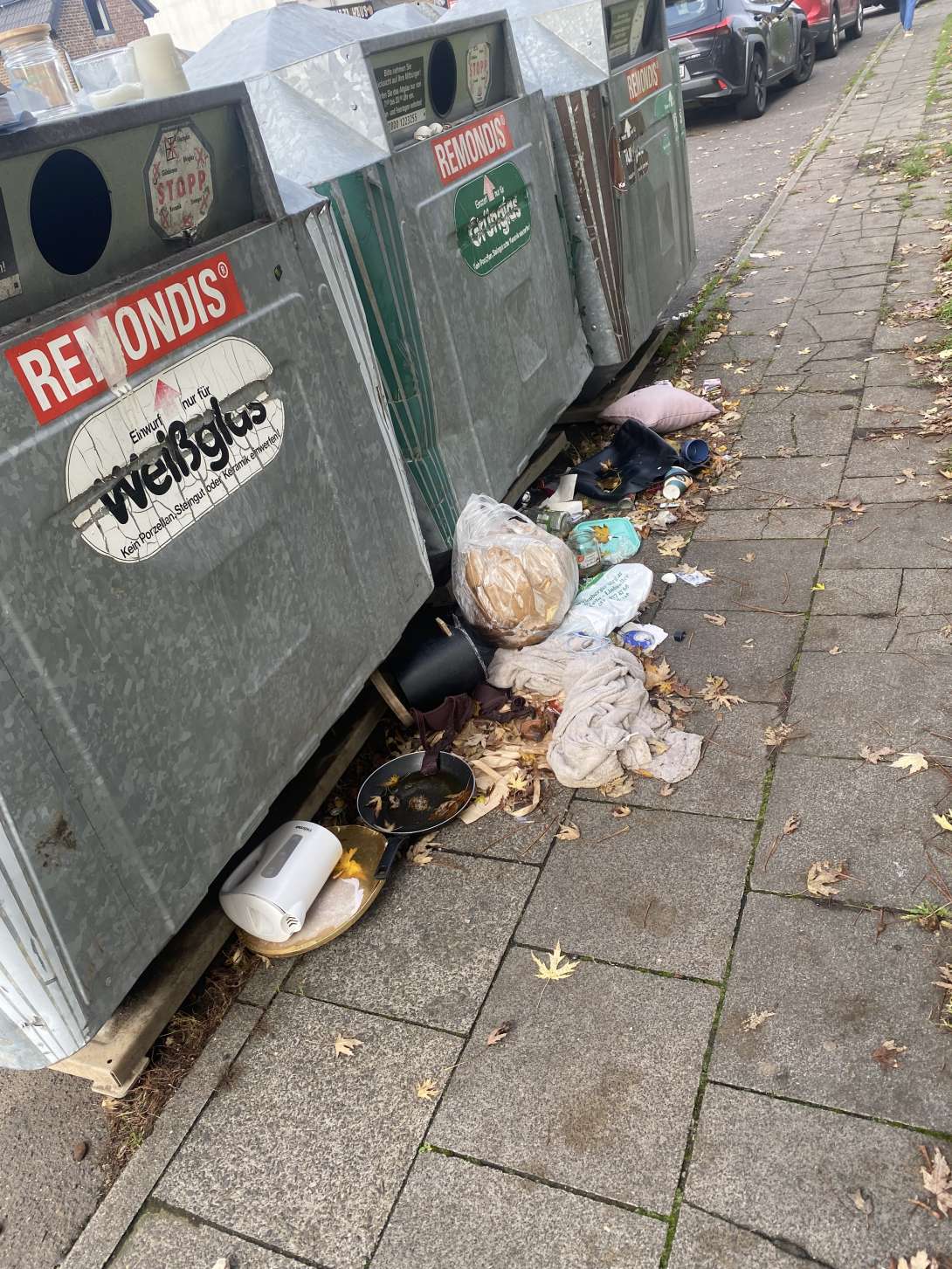 Bild zu gemeldetem Anliegen vom *2025-11-03 12:07:46