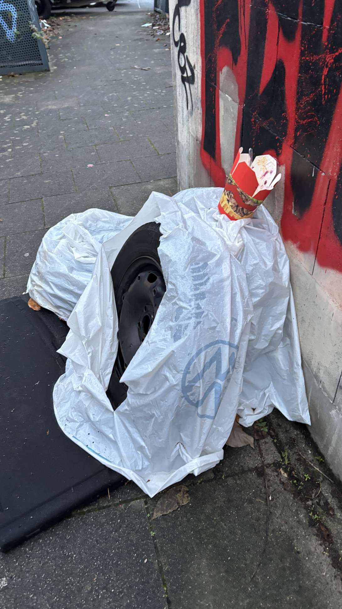 Bild zu gemeldetem Anliegen vom *2025-12-01 08:43:39