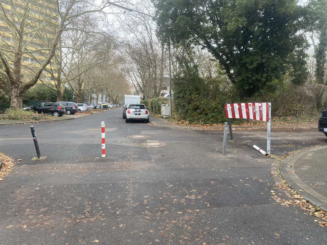 Bild zu gemeldetem Anliegen vom *2025-11-26 15:37:55