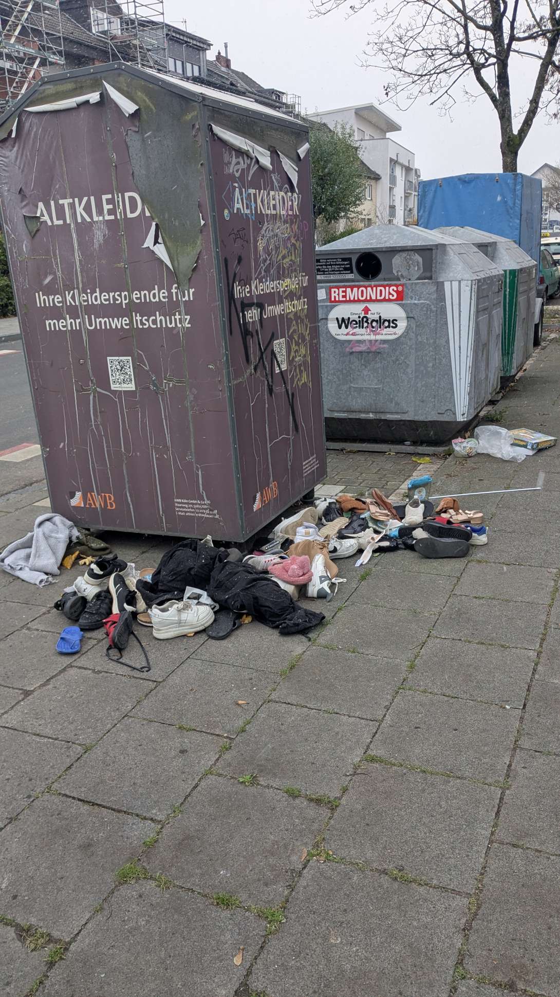 Bild zu gemeldetem Anliegen vom *2025-11-23 17:10:04