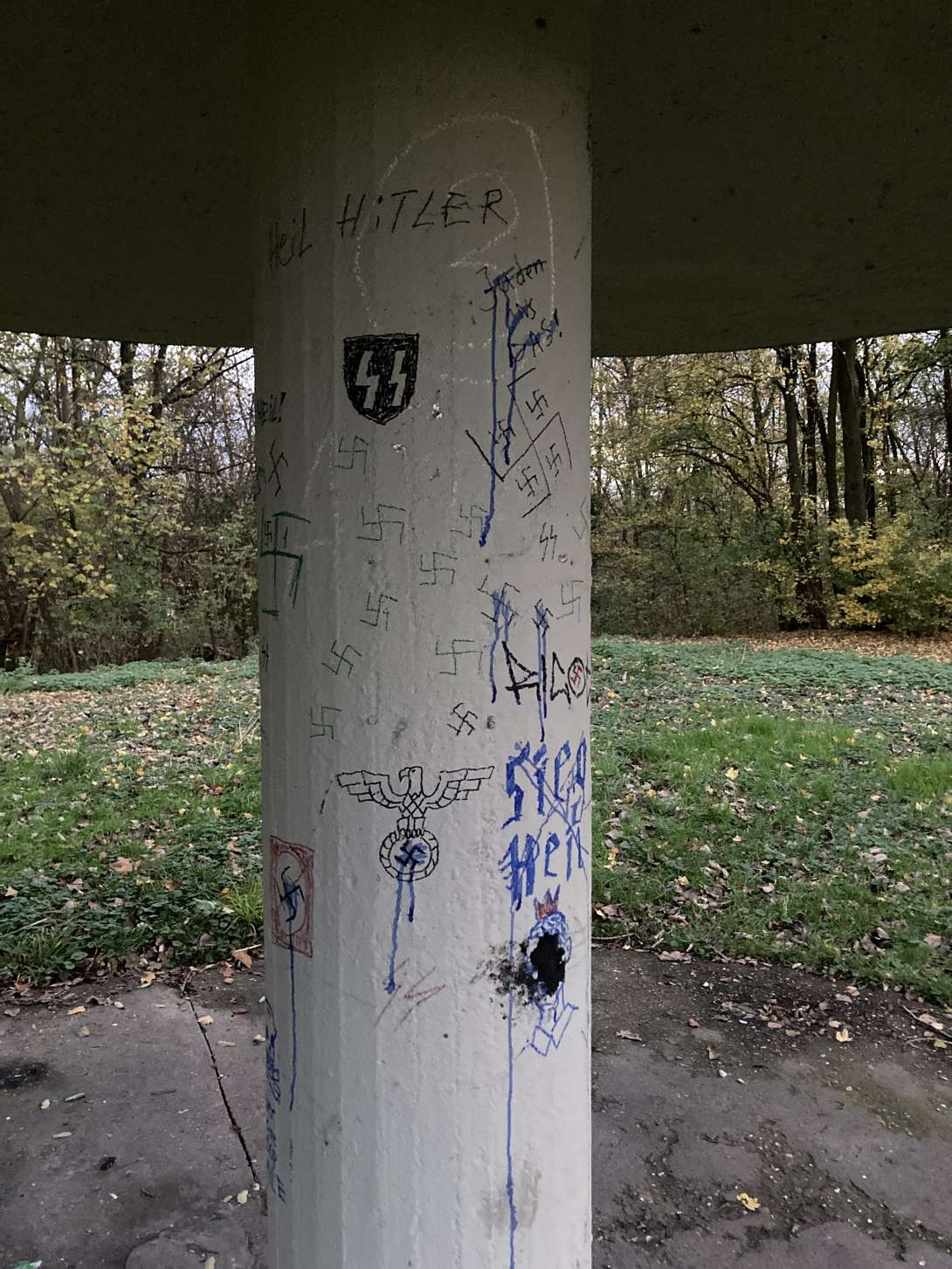 Bild zu gemeldetem Anliegen vom *2025-11-13 17:01:35