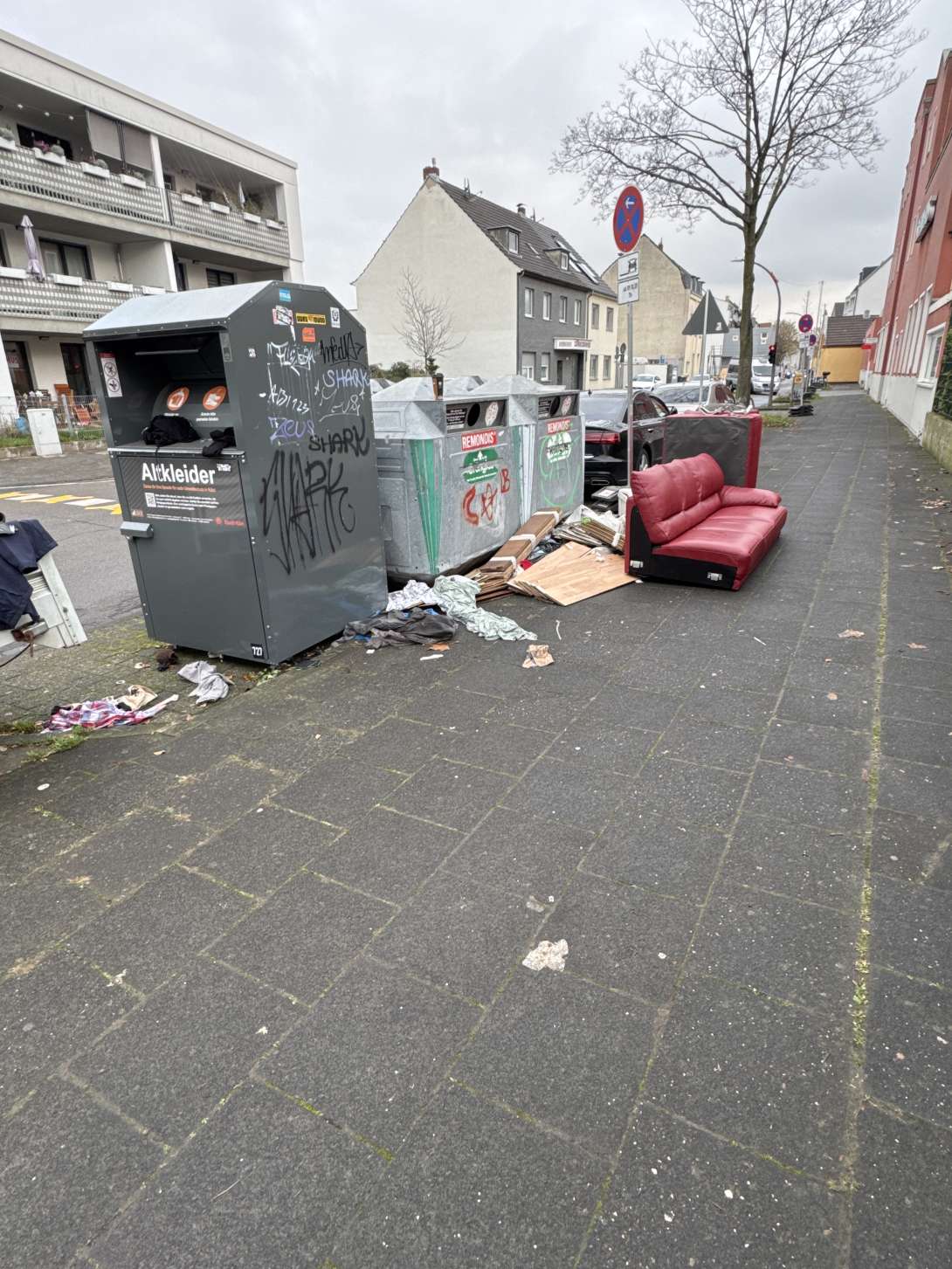 Bild zu gemeldetem Anliegen vom *2025-11-17 11:37:53