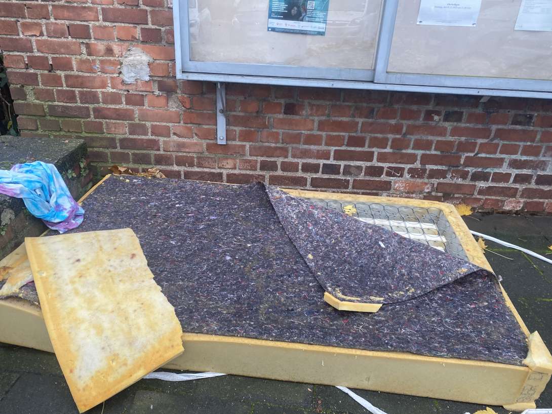 Bild zu gemeldetem Anliegen vom *2025-11-17 12:56:47