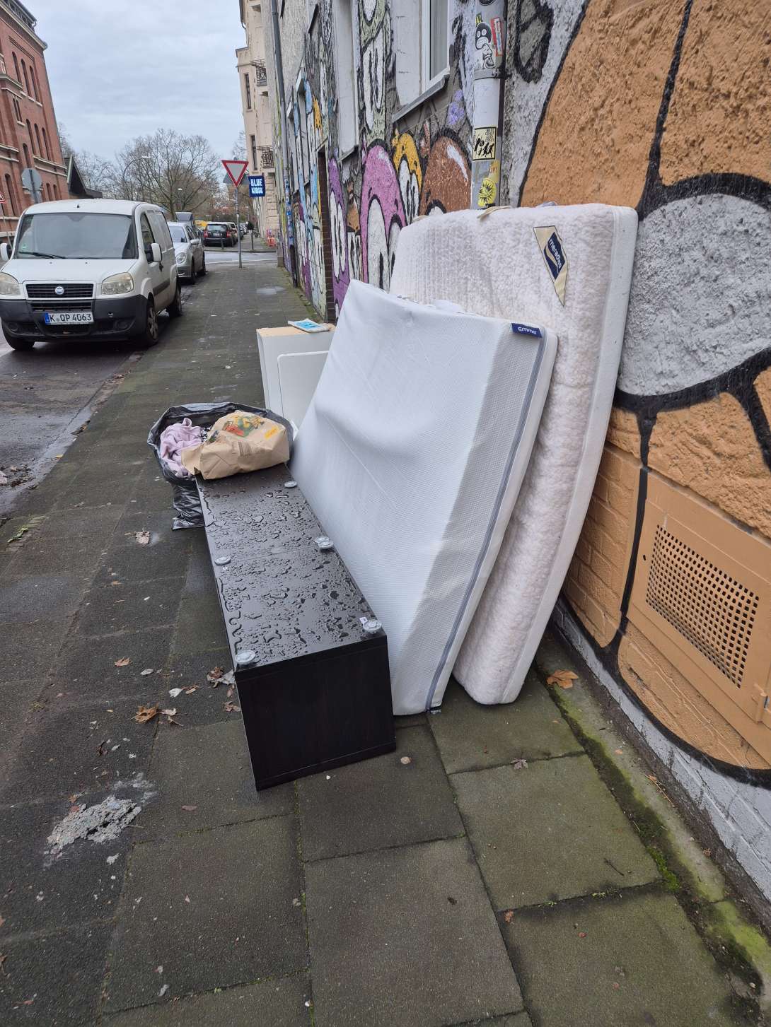 Bild zu gemeldetem Anliegen vom *2025-12-03 10:00:35