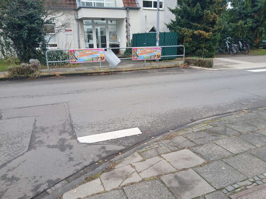 Bild zu gemeldetem Anliegen vom *2025-12-03 15:28:17