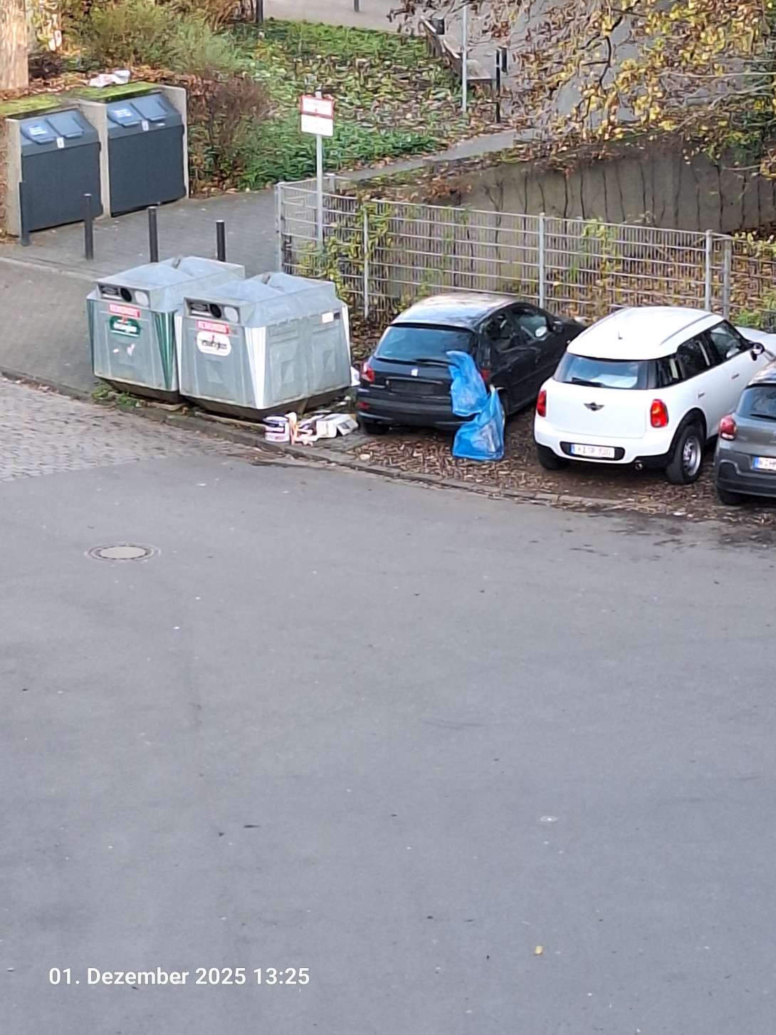 Bild zu gemeldetem Anliegen vom *2025-12-01 14:07:32