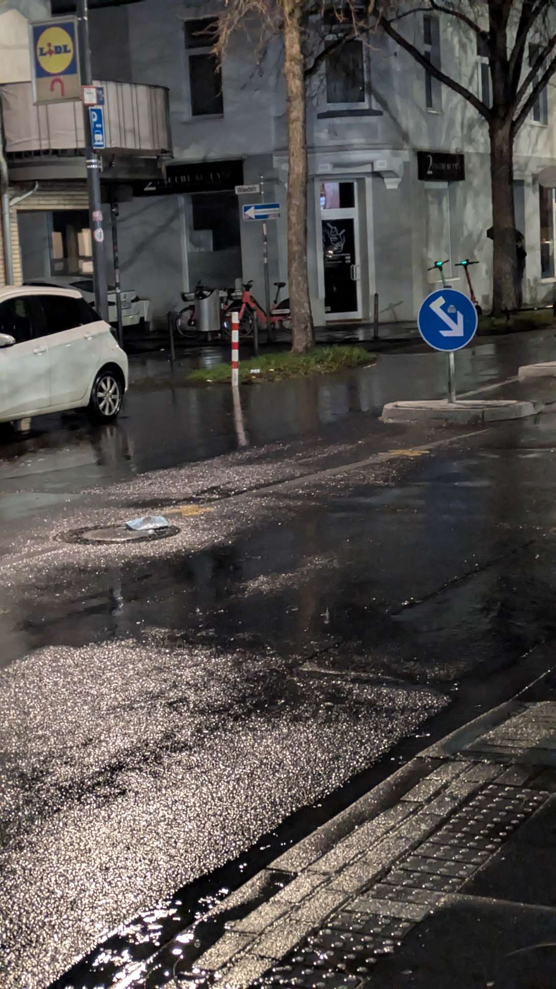 Bild zu gemeldetem Anliegen vom *2025-12-02 06:58:00