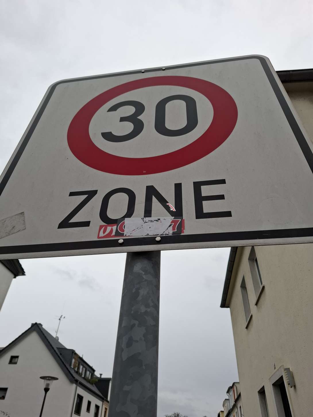 Bild zu gemeldetem Anliegen vom *2025-12-10 12:33:13