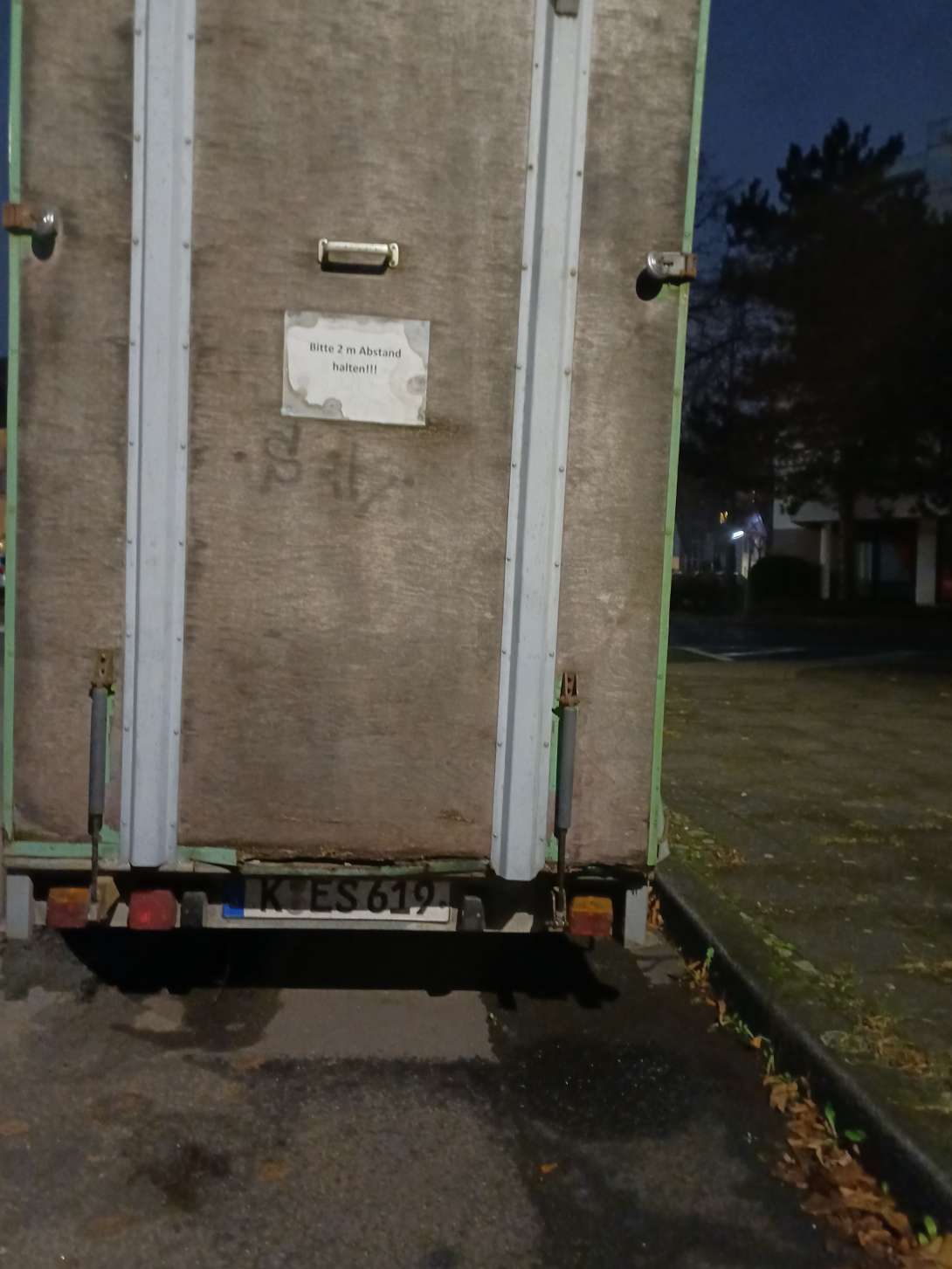 Bild zu gemeldetem Anliegen vom *2025-12-05 00:03:20