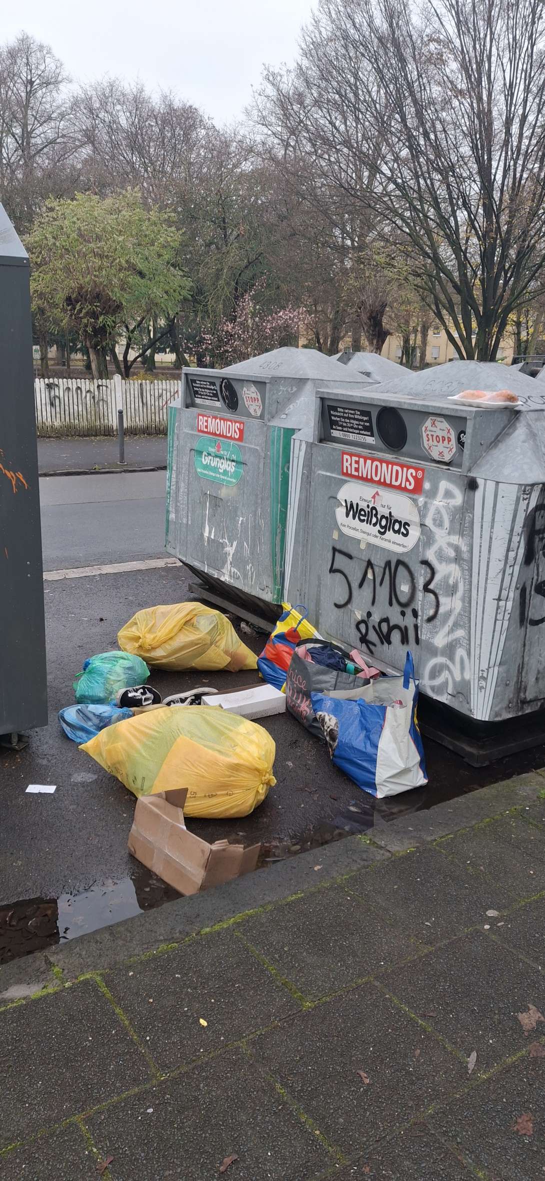 Bild zu gemeldetem Anliegen vom *2025-12-04 11:04:25