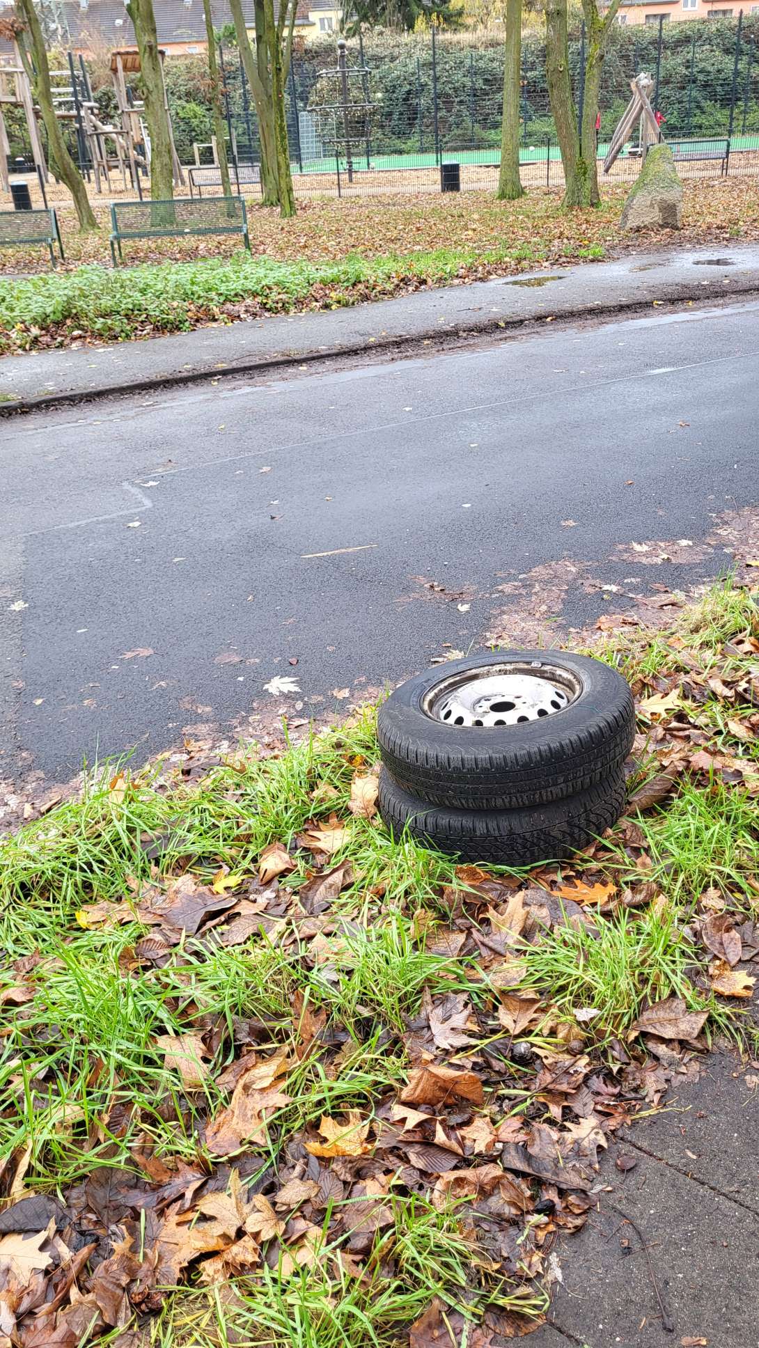 Bild zu gemeldetem Anliegen vom *2025-12-06 11:13:10