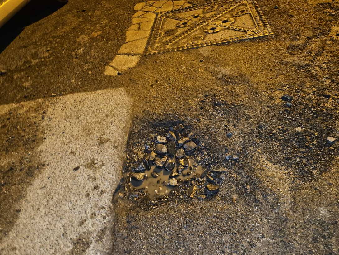 Bild zu gemeldetem Anliegen vom *2025-12-11 15:30:14