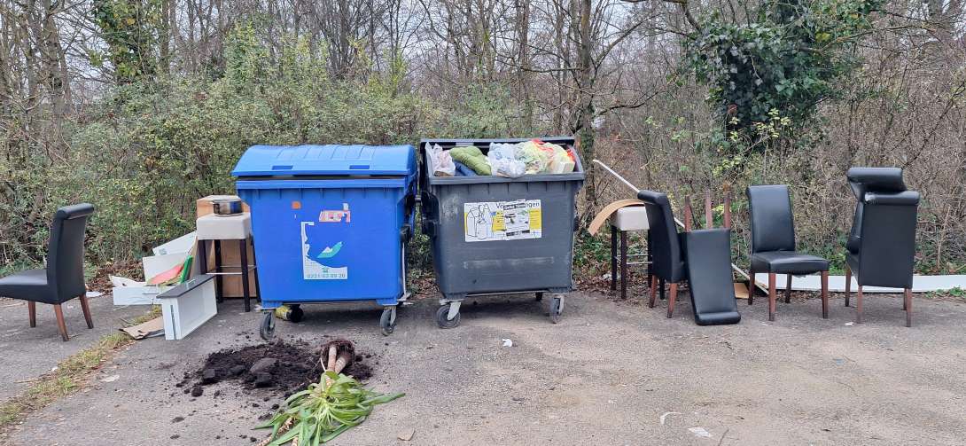 Bild zu gemeldetem Anliegen vom *2025-12-23 09:35:03