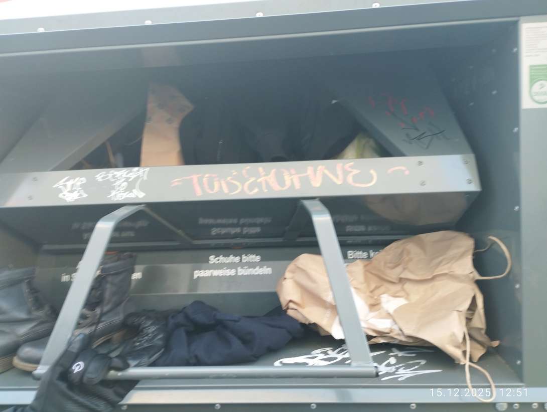 Bild zu gemeldetem Anliegen vom *2025-12-15 12:52:33