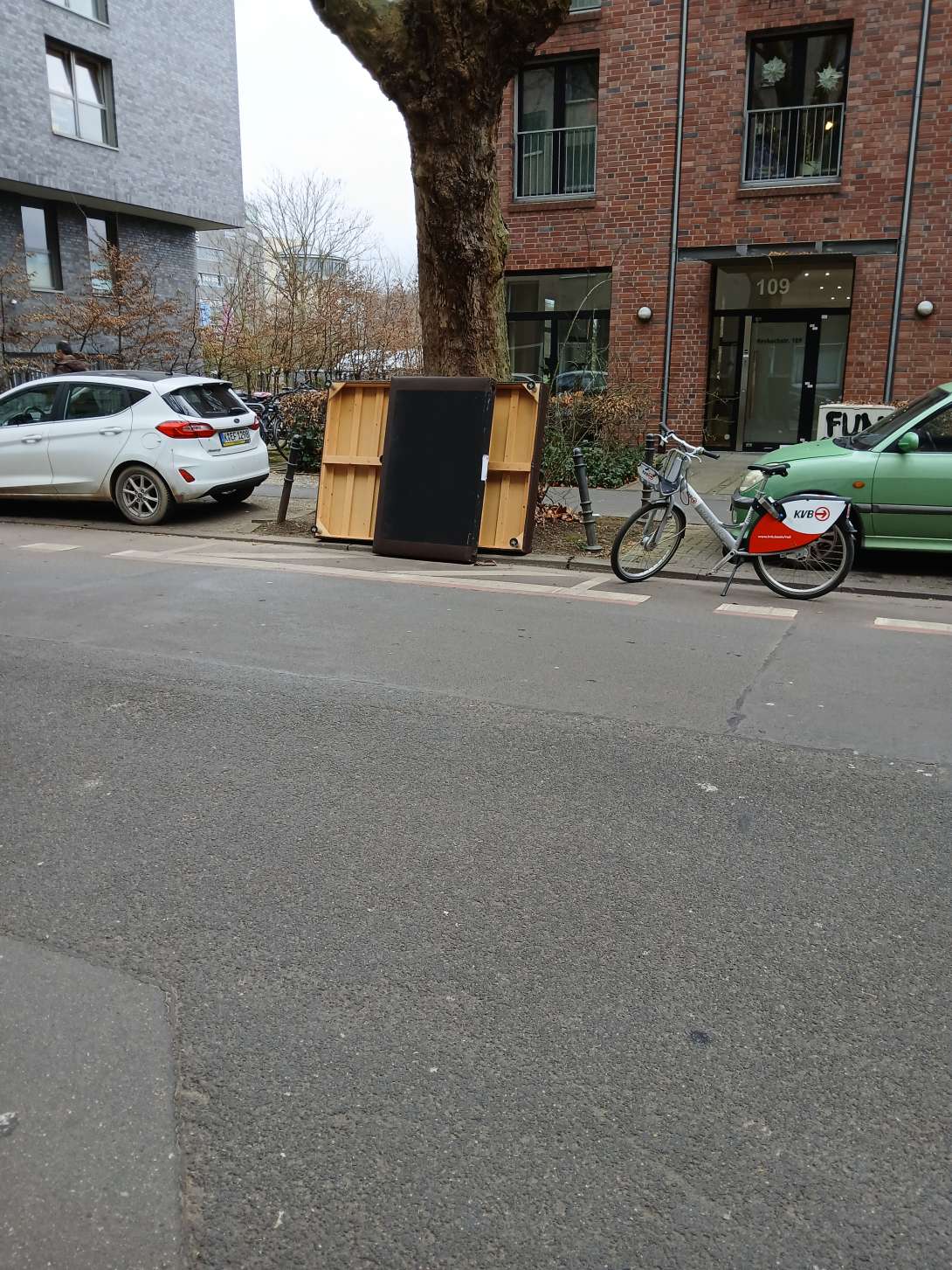 Bild zu gemeldetem Anliegen vom *2025-12-19 11:07:26