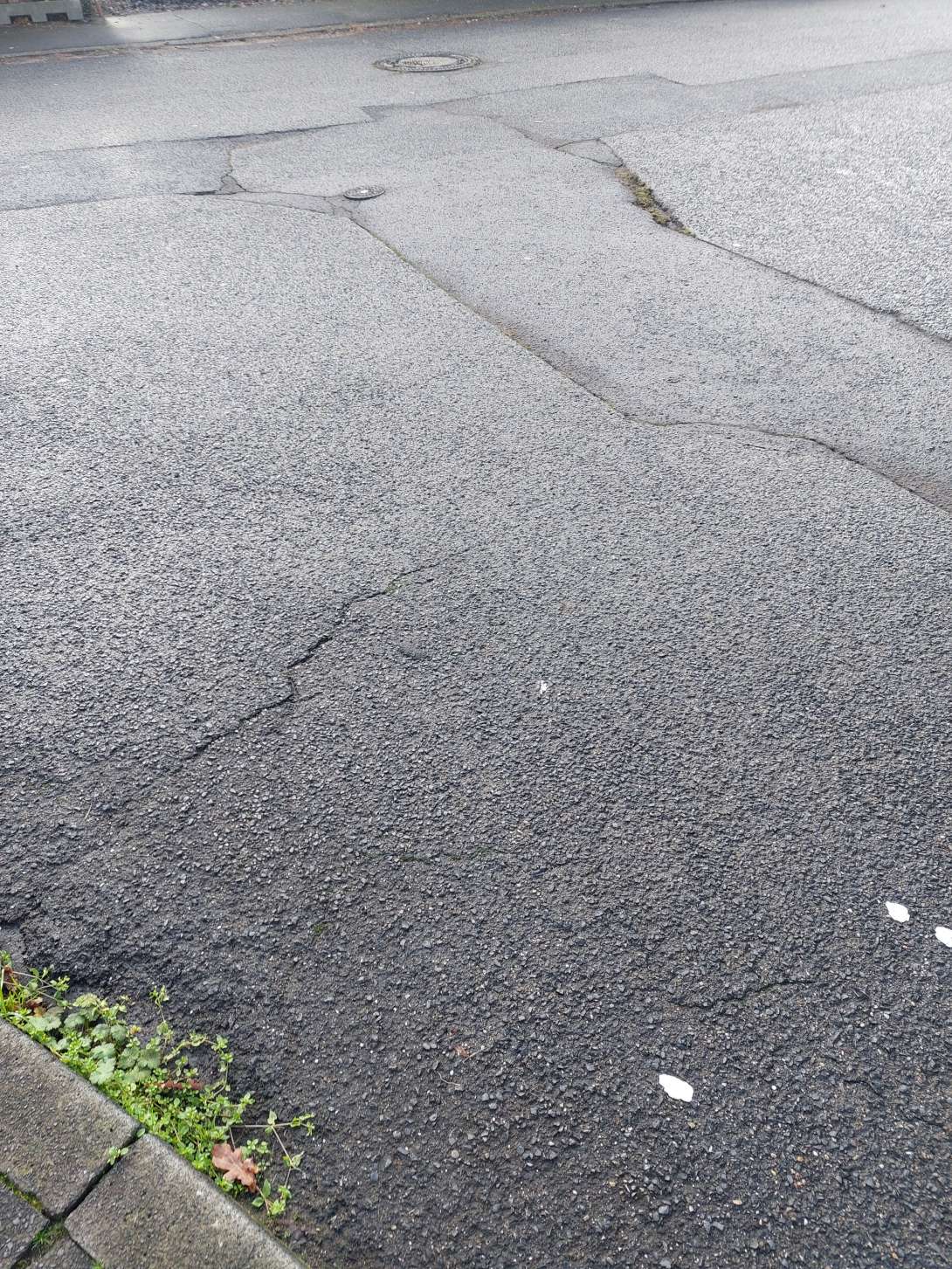 Bild zu gemeldetem Anliegen vom *2025-12-14 12:30:11