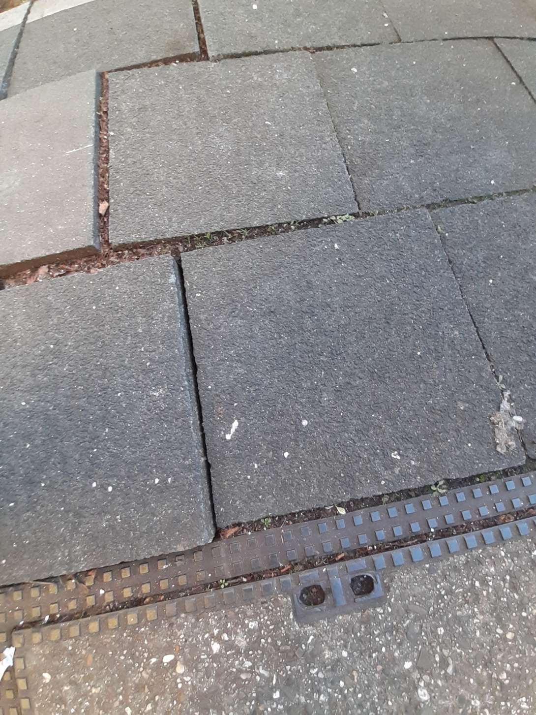 Bild zu gemeldetem Anliegen vom *2025-12-15 14:59:43