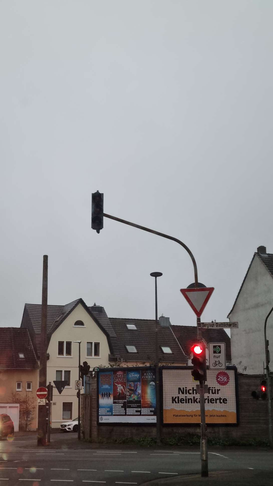 Bild zu gemeldetem Anliegen vom *2025-12-14 00:28:49