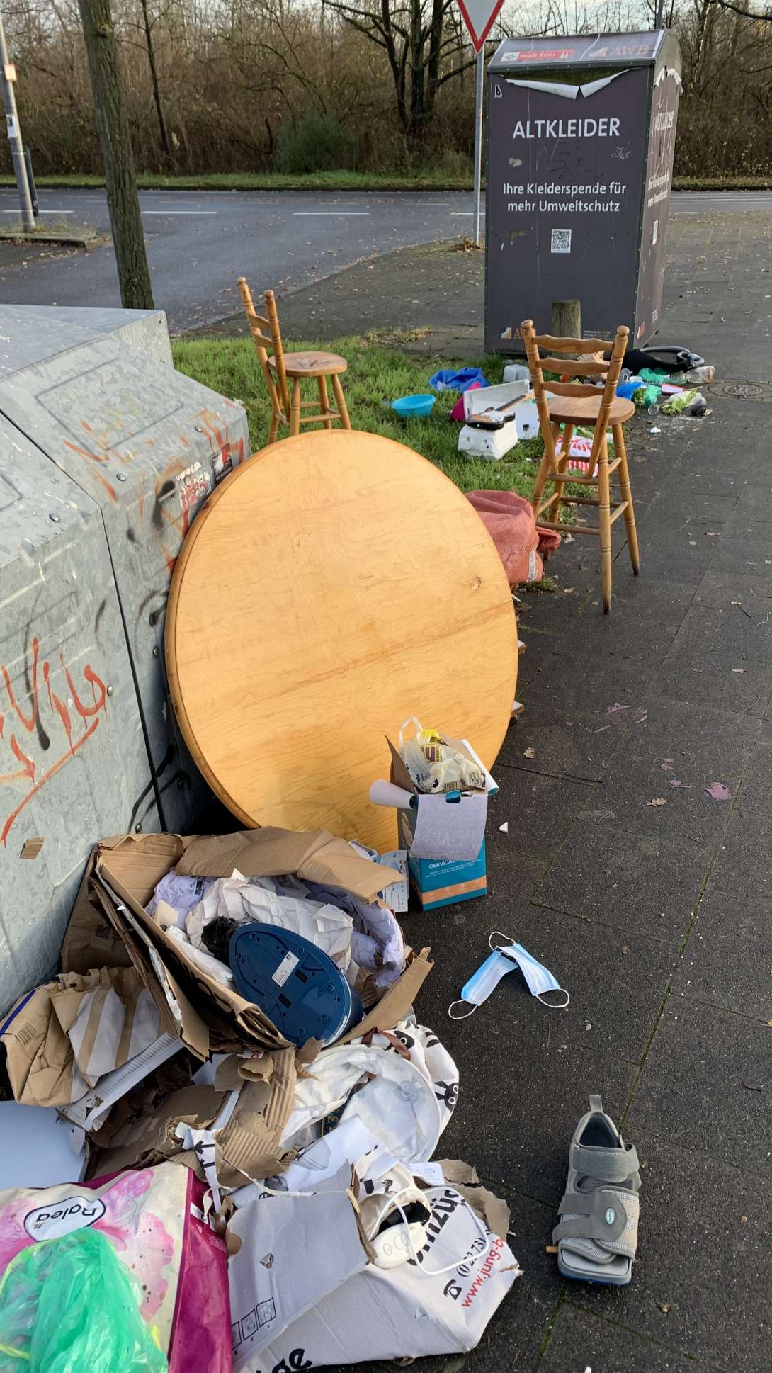 Bild zu gemeldetem Anliegen vom *2025-12-09 13:39:14