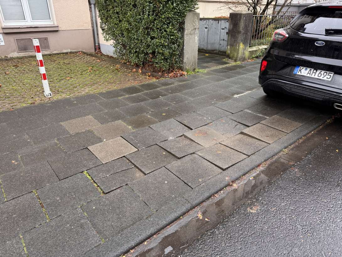 Bild zu gemeldetem Anliegen vom *2025-12-07 10:20:45