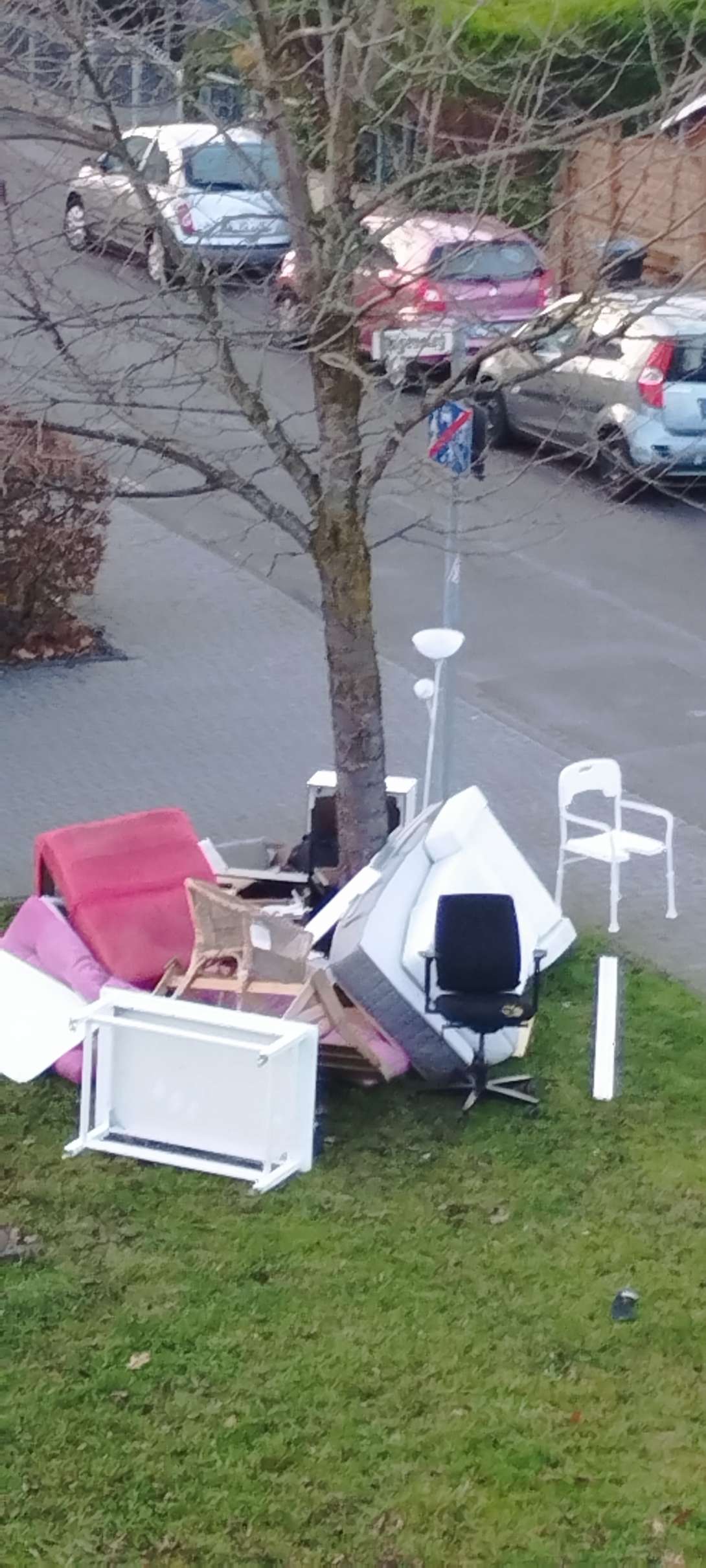 Bild zu gemeldetem Anliegen vom *2025-12-01 16:29:11