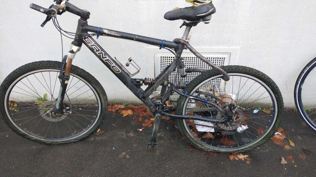 Bild zu gemeldetem Anliegen vom *2025-12-07 18:28:25